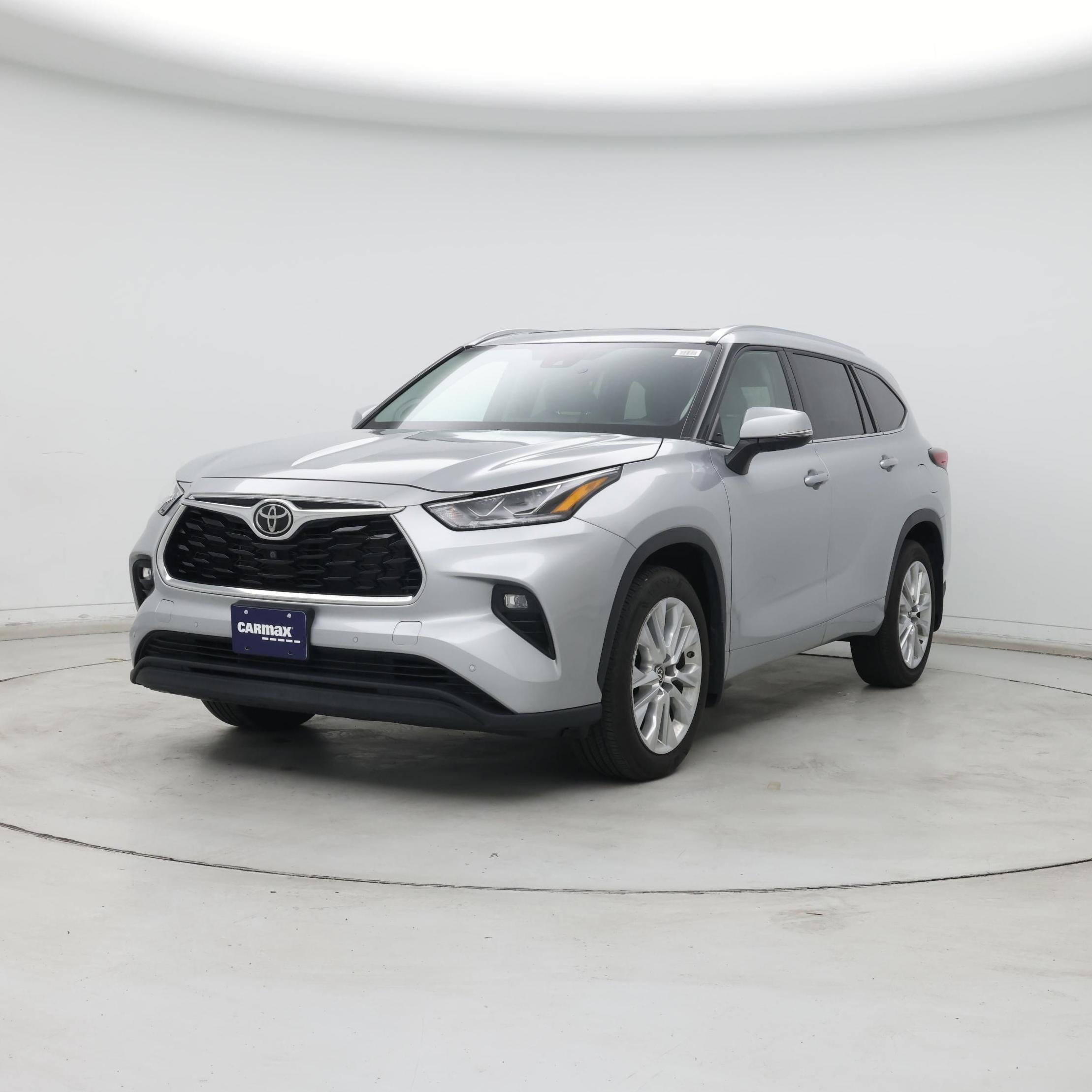 Thumbnail: 2022 Toyota Highlander - 4