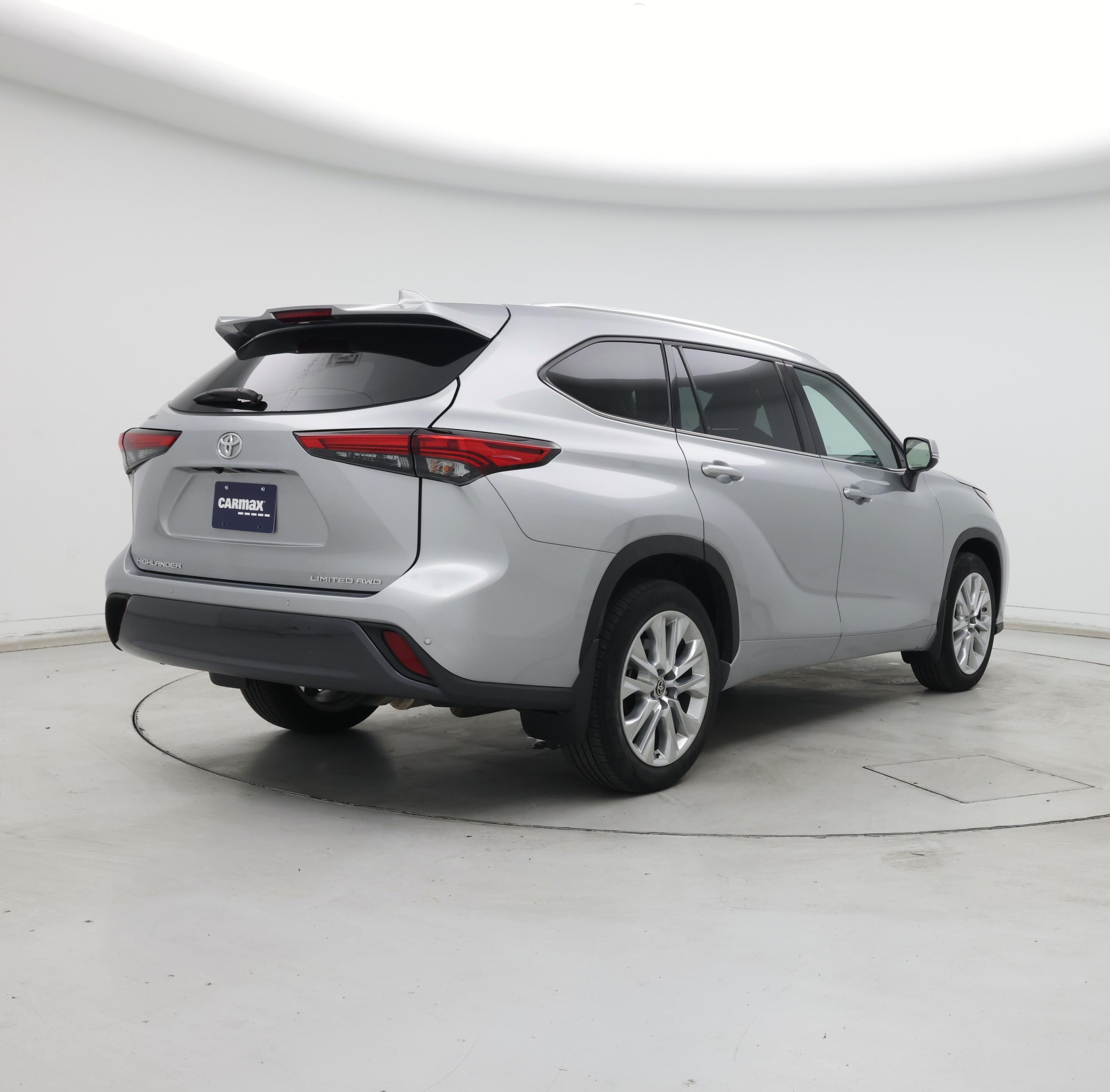 Thumbnail: 2022 Toyota Highlander - 8