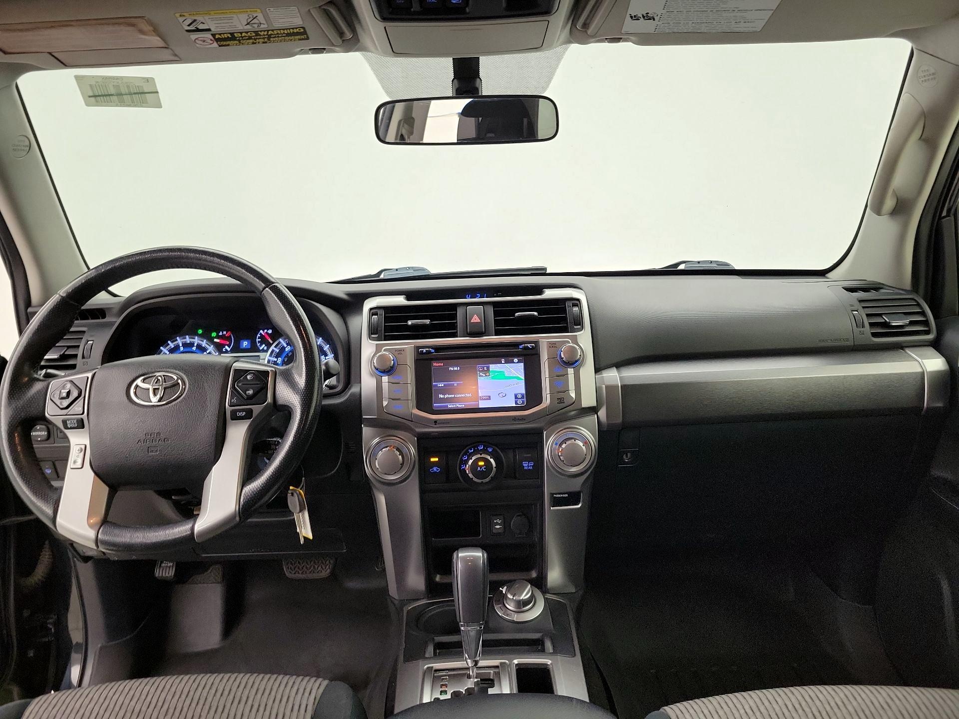 Thumbnail: 2015 Toyota 4Runner - 9