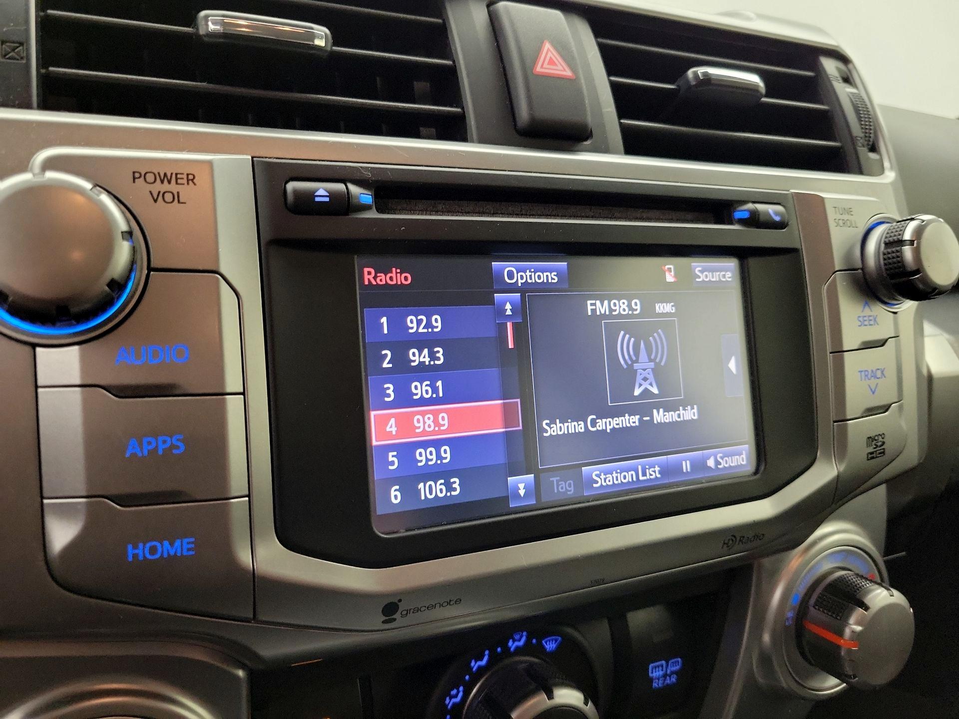 Thumbnail: 2015 Toyota 4Runner - 16