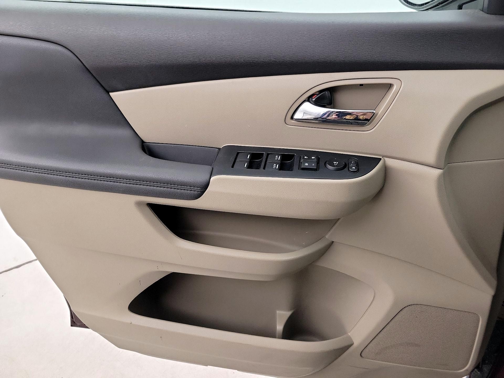 Thumbnail: 2014 Honda Odyssey - 12