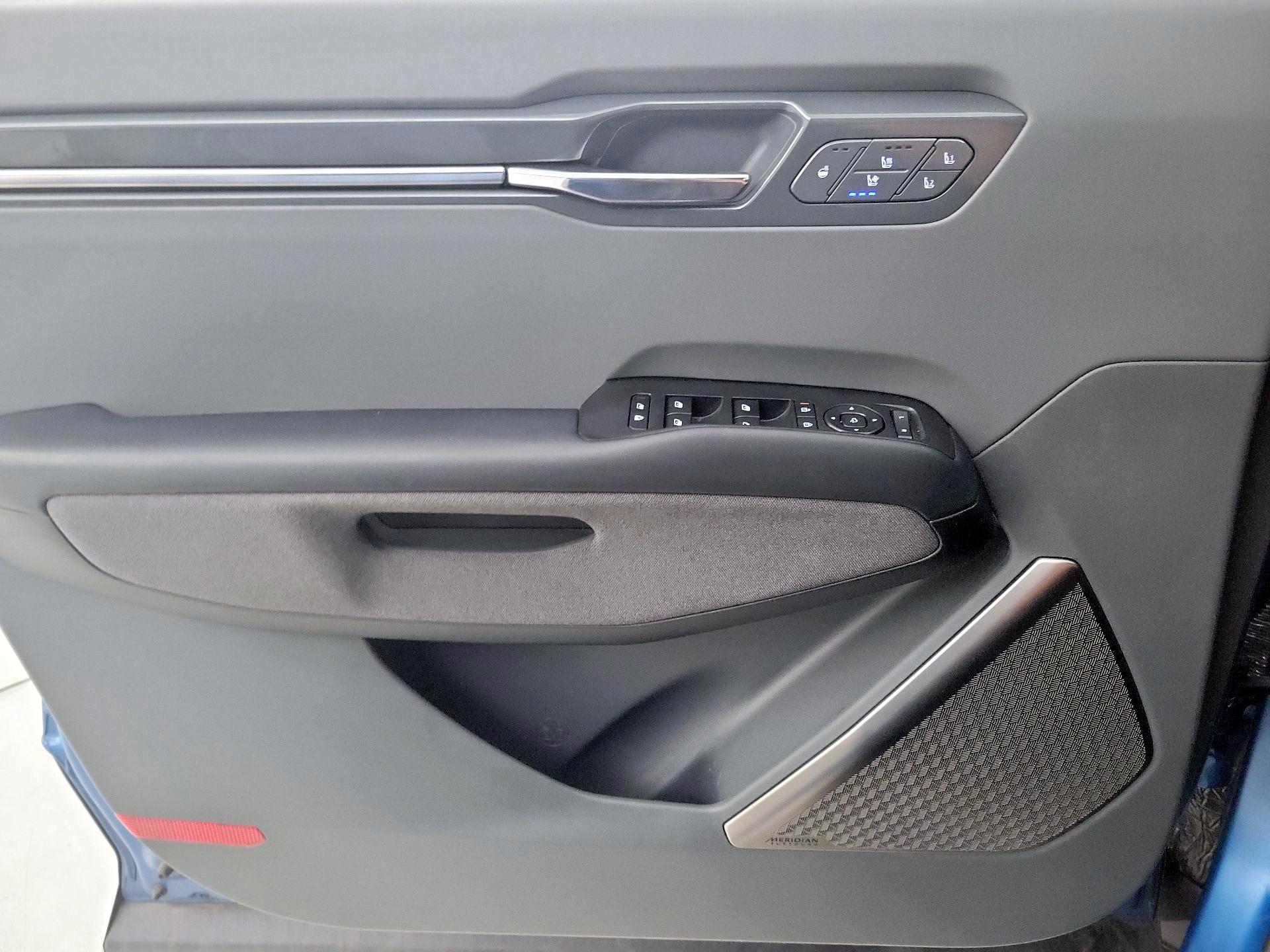 Thumbnail: 2024 Kia EV9 - 12