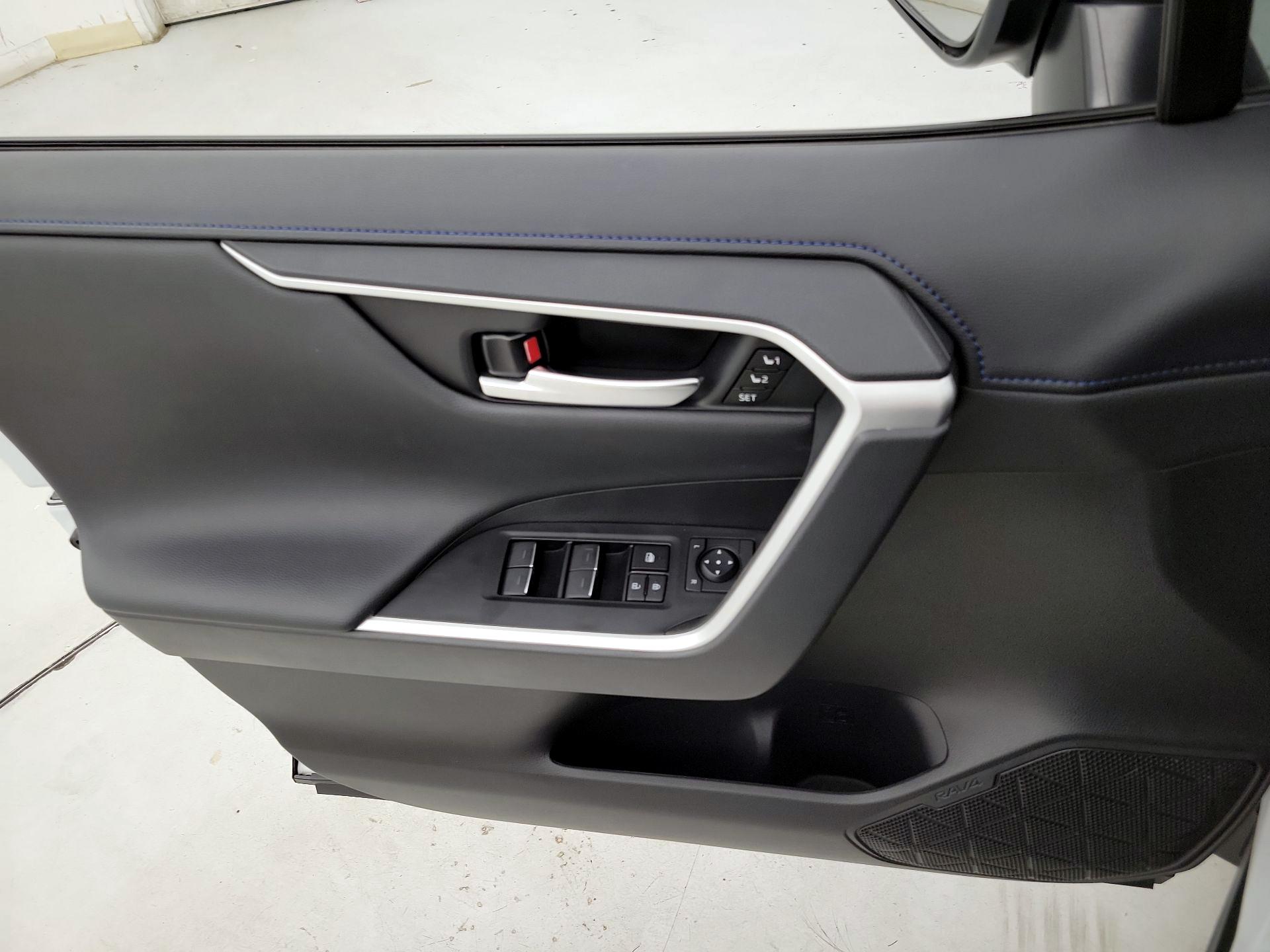 Thumbnail: 2023 Toyota RAV4 - 12