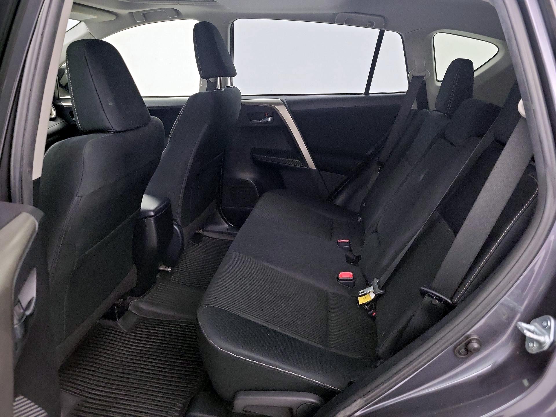 Thumbnail: 2014 Toyota RAV4 - 20