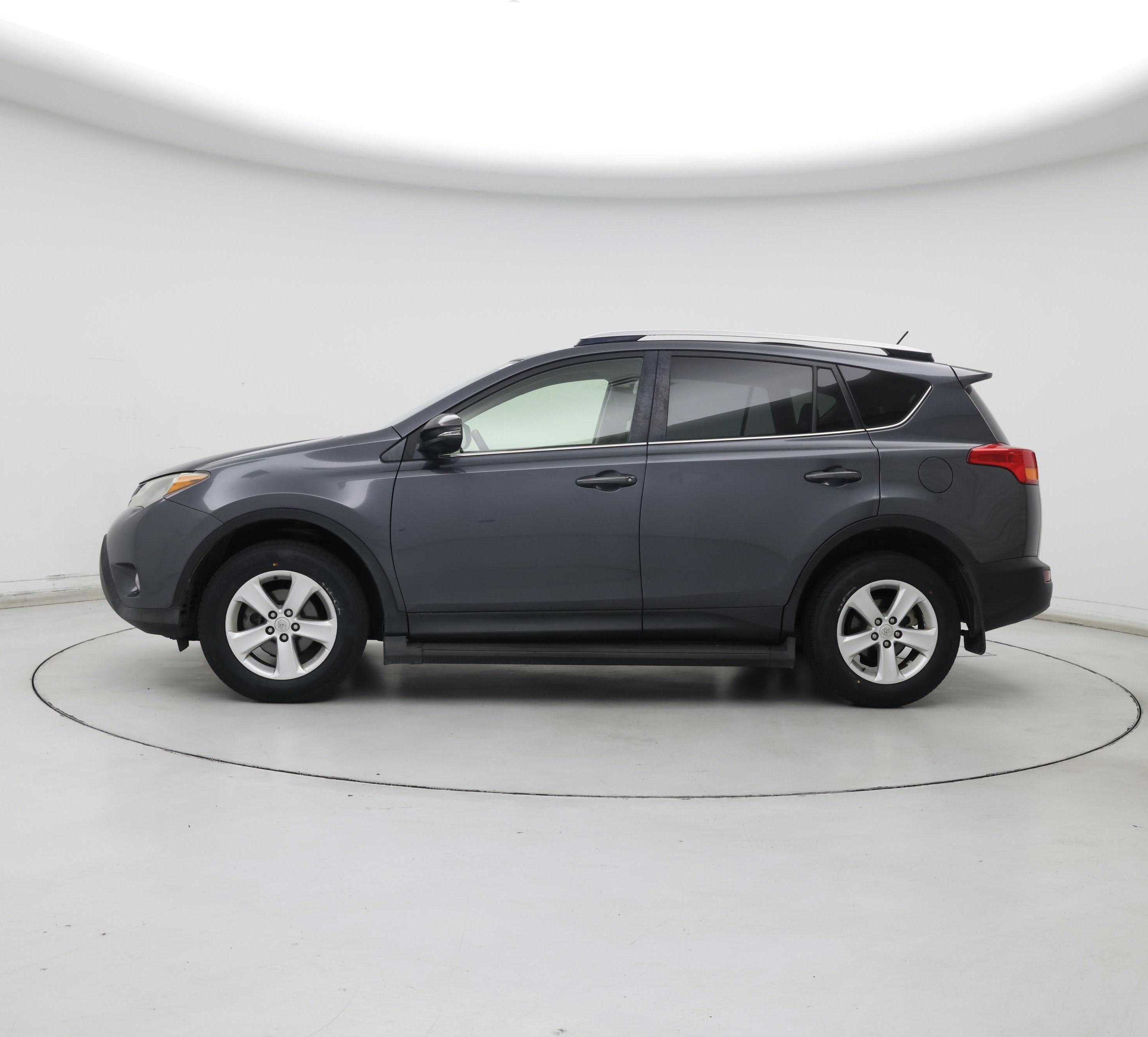 Thumbnail: 2014 Toyota RAV4 - 3