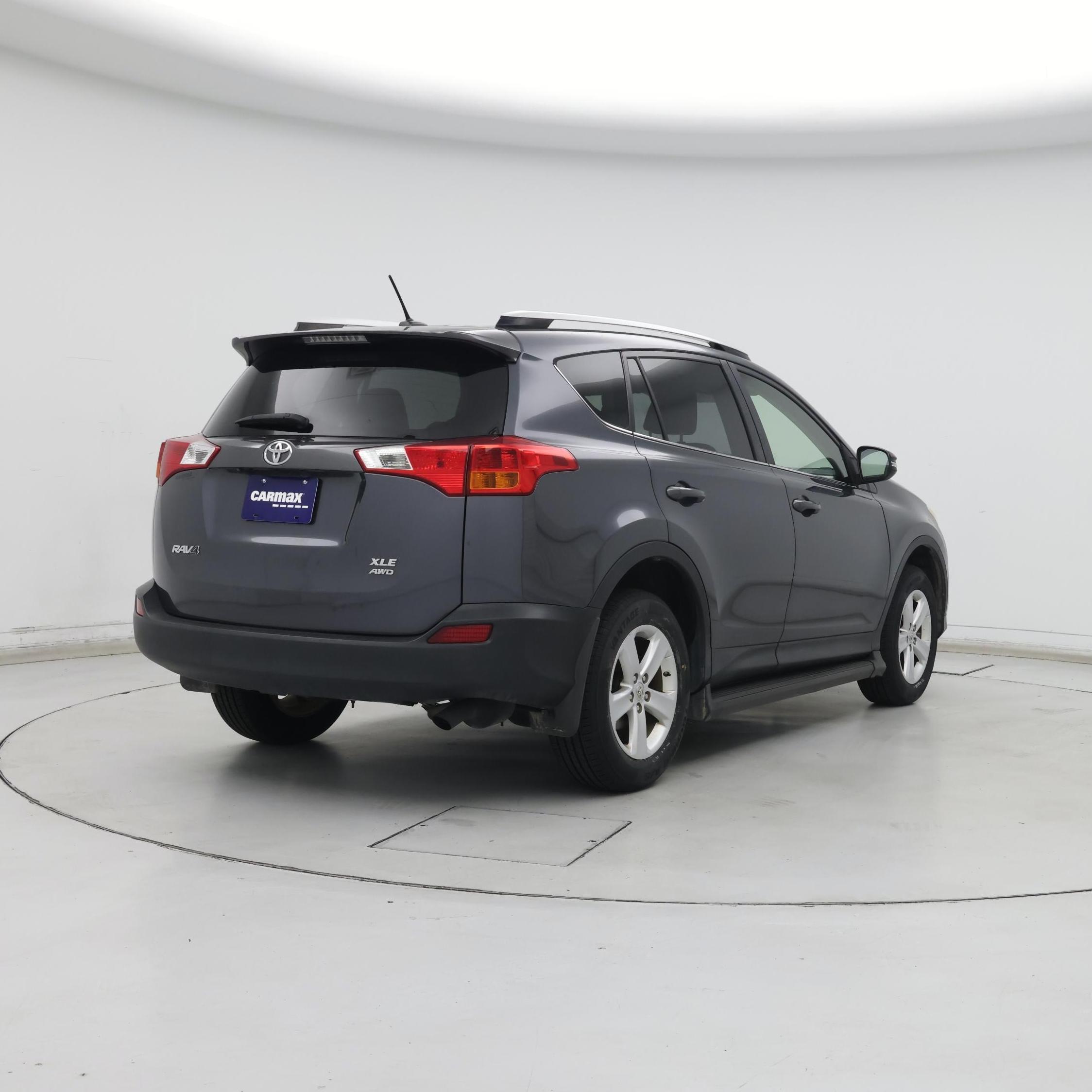 Thumbnail: 2014 Toyota RAV4 - 8