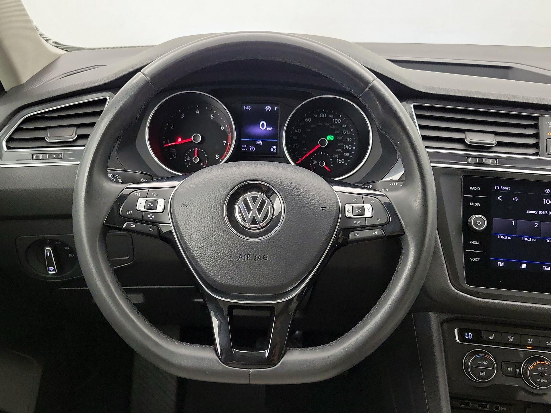 Thumbnail: 2020 Volkswagen Tiguan - 10