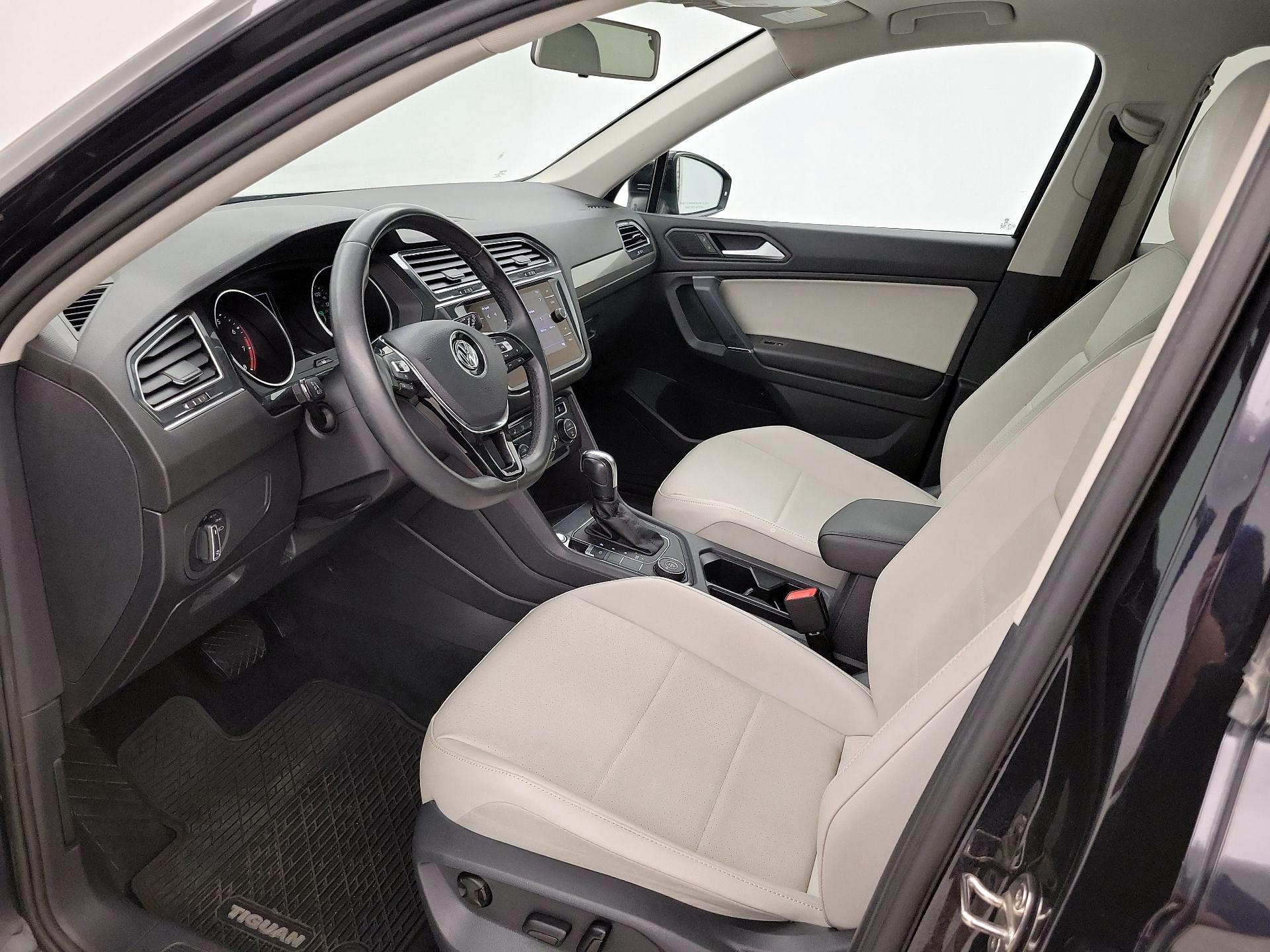 Thumbnail: 2020 Volkswagen Tiguan - 11