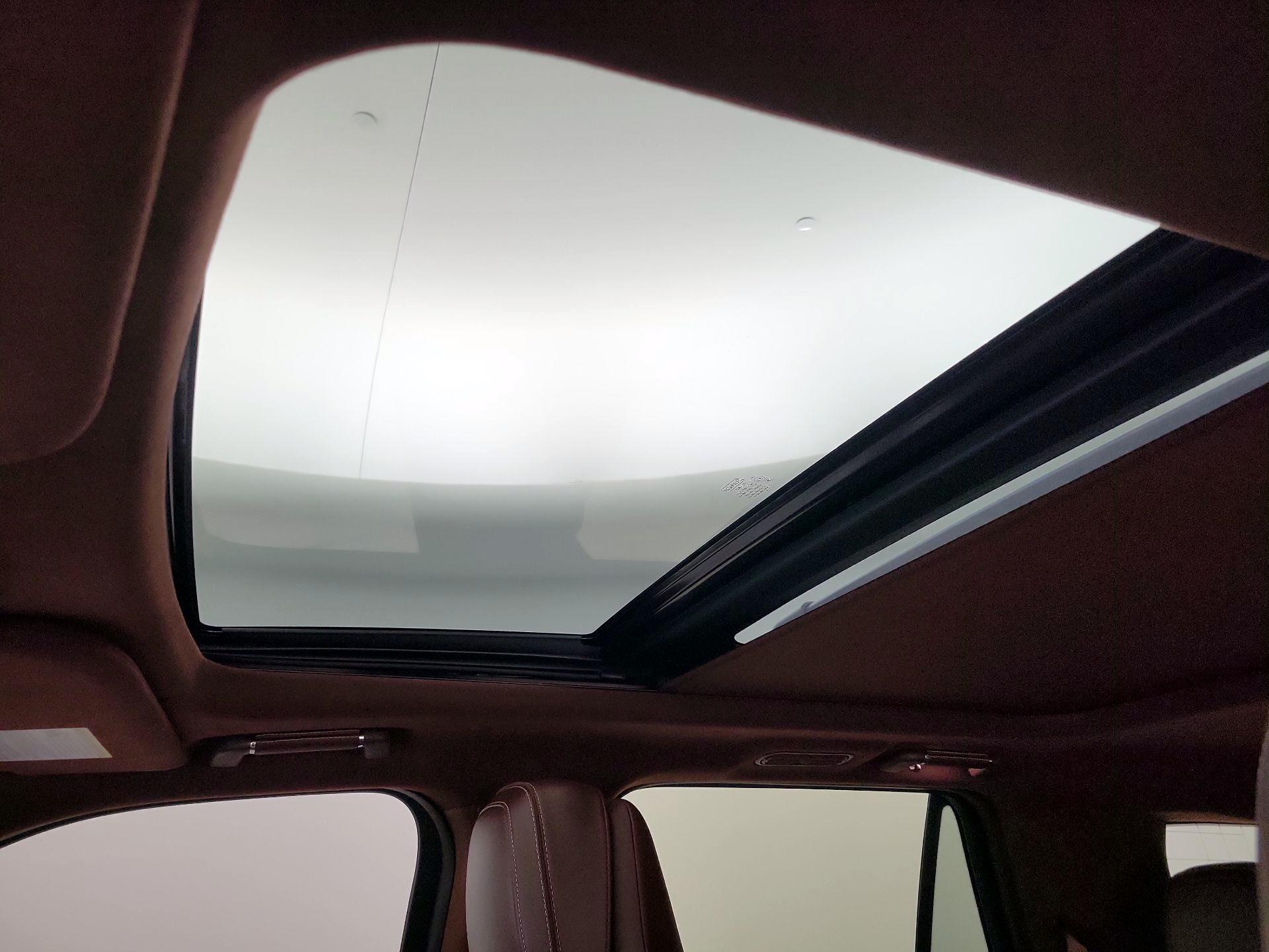 Thumbnail: 2018 Lincoln Navigator L - 20