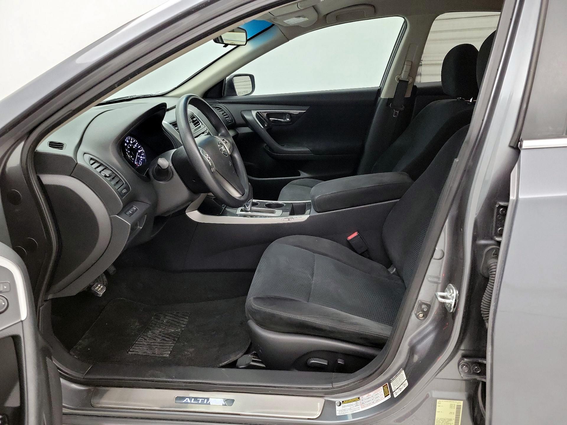 Thumbnail: 2014 Nissan Altima - 11