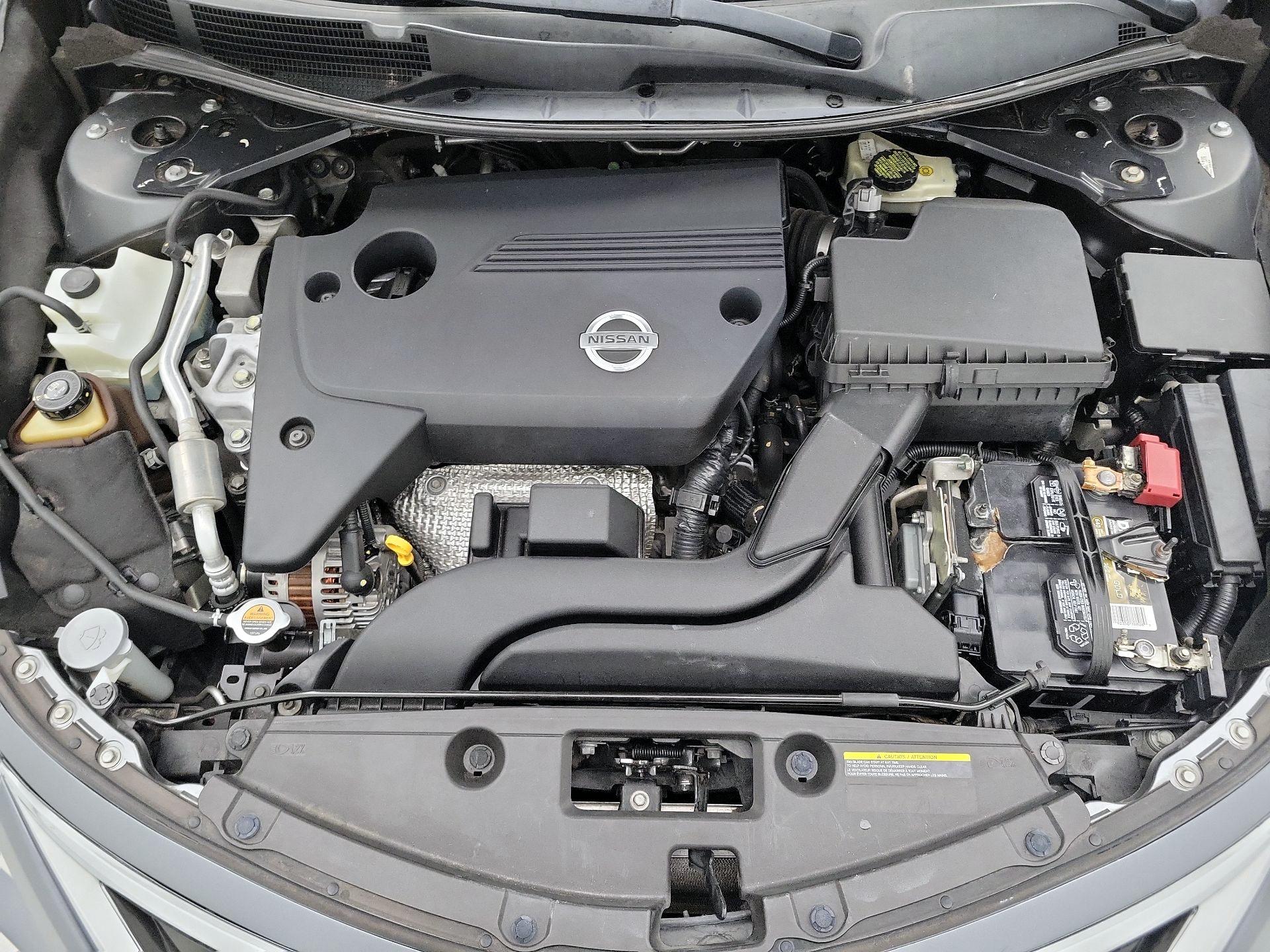 Thumbnail: 2014 Nissan Altima - 20