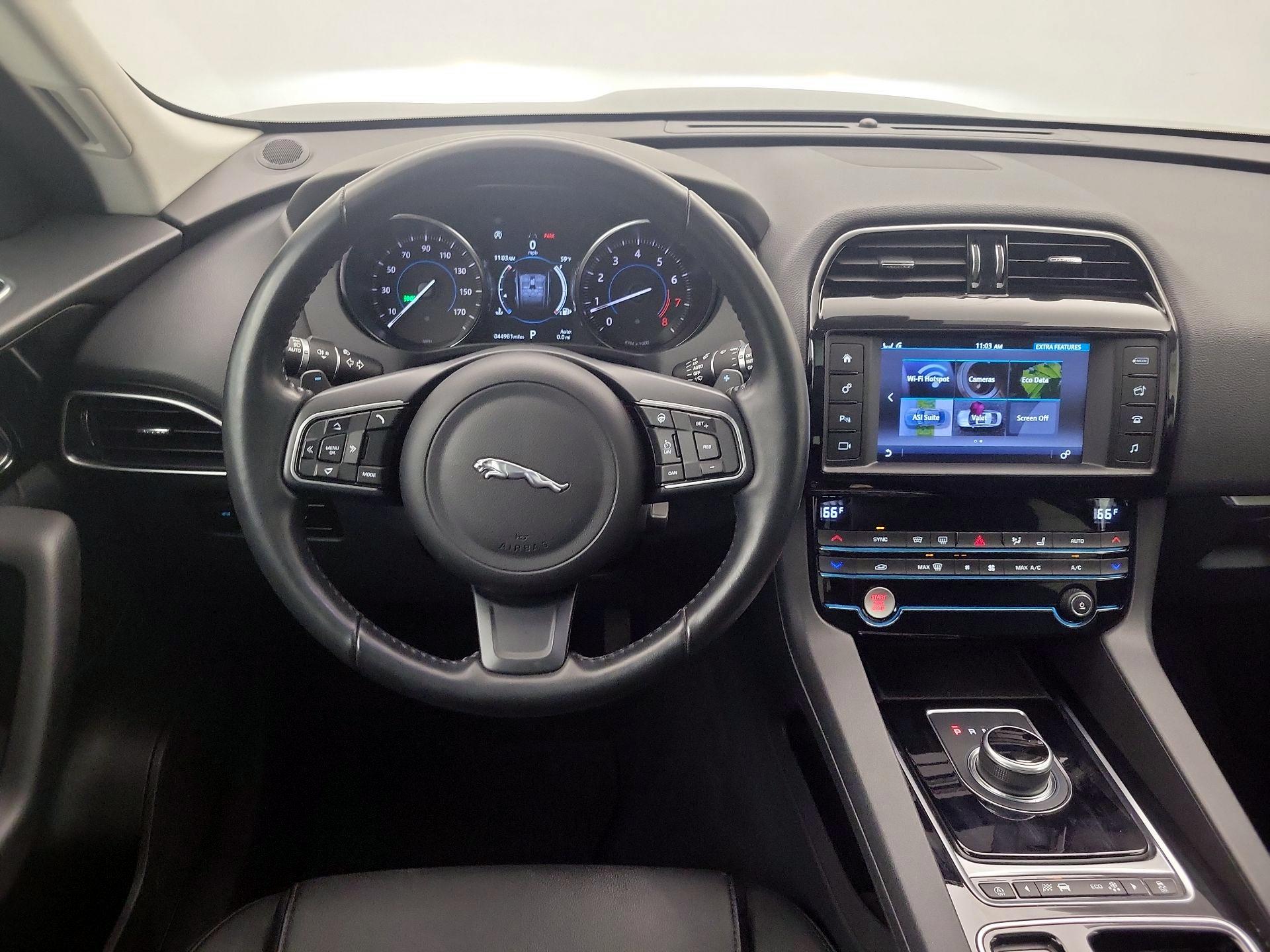 Thumbnail: 2018 Jaguar F-Pace - 10