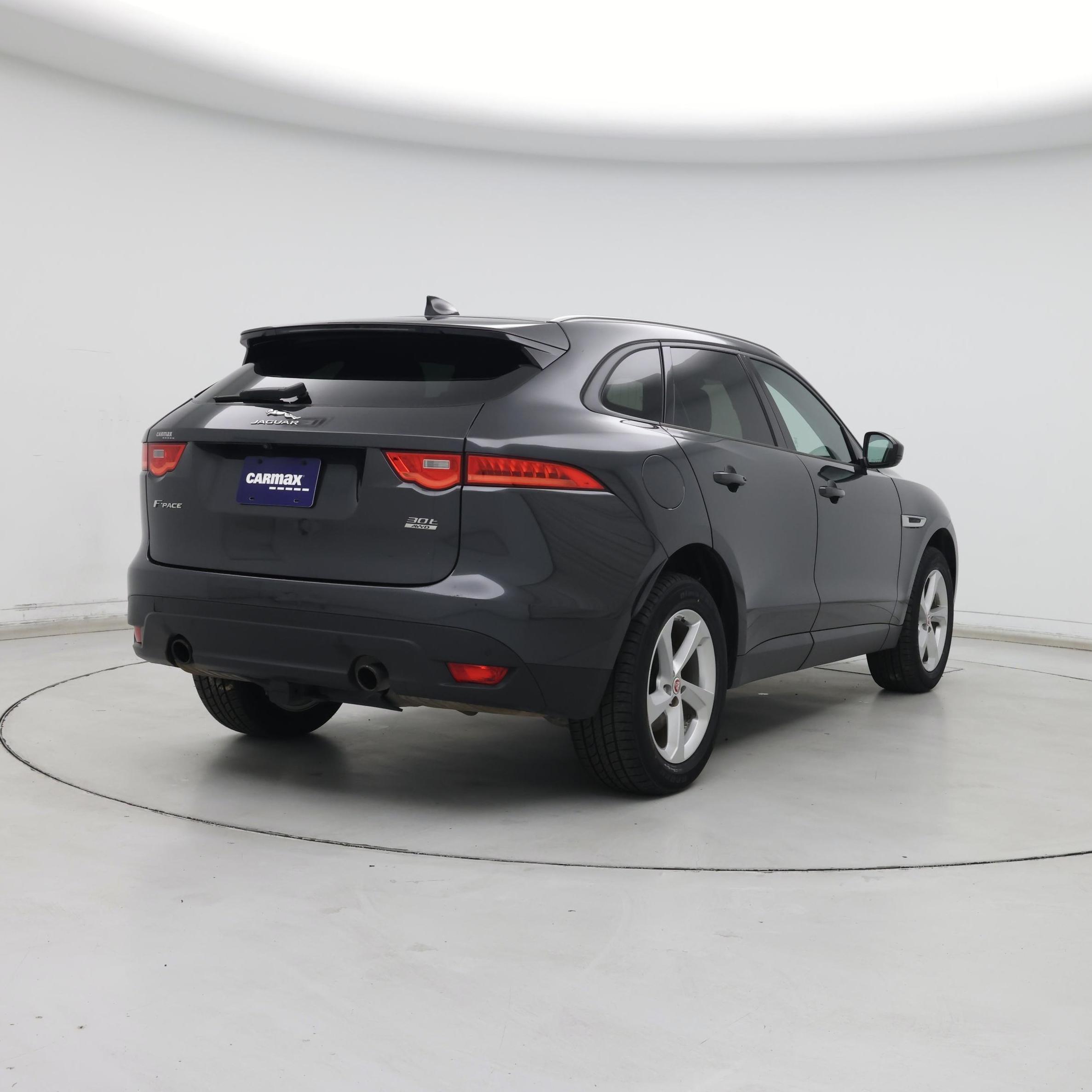 Thumbnail: 2018 Jaguar F-Pace - 8