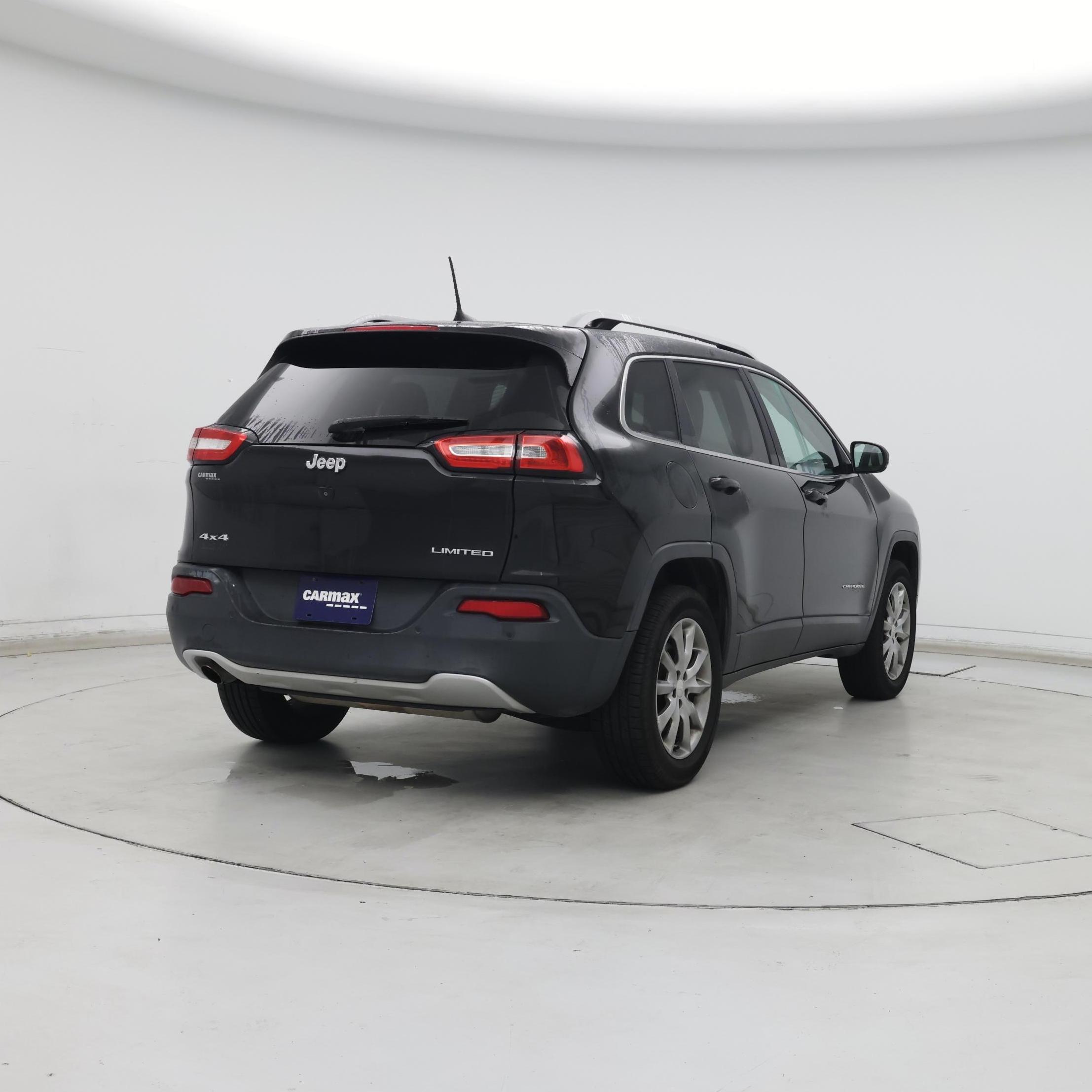 Thumbnail: 2018 Jeep Cherokee - 8