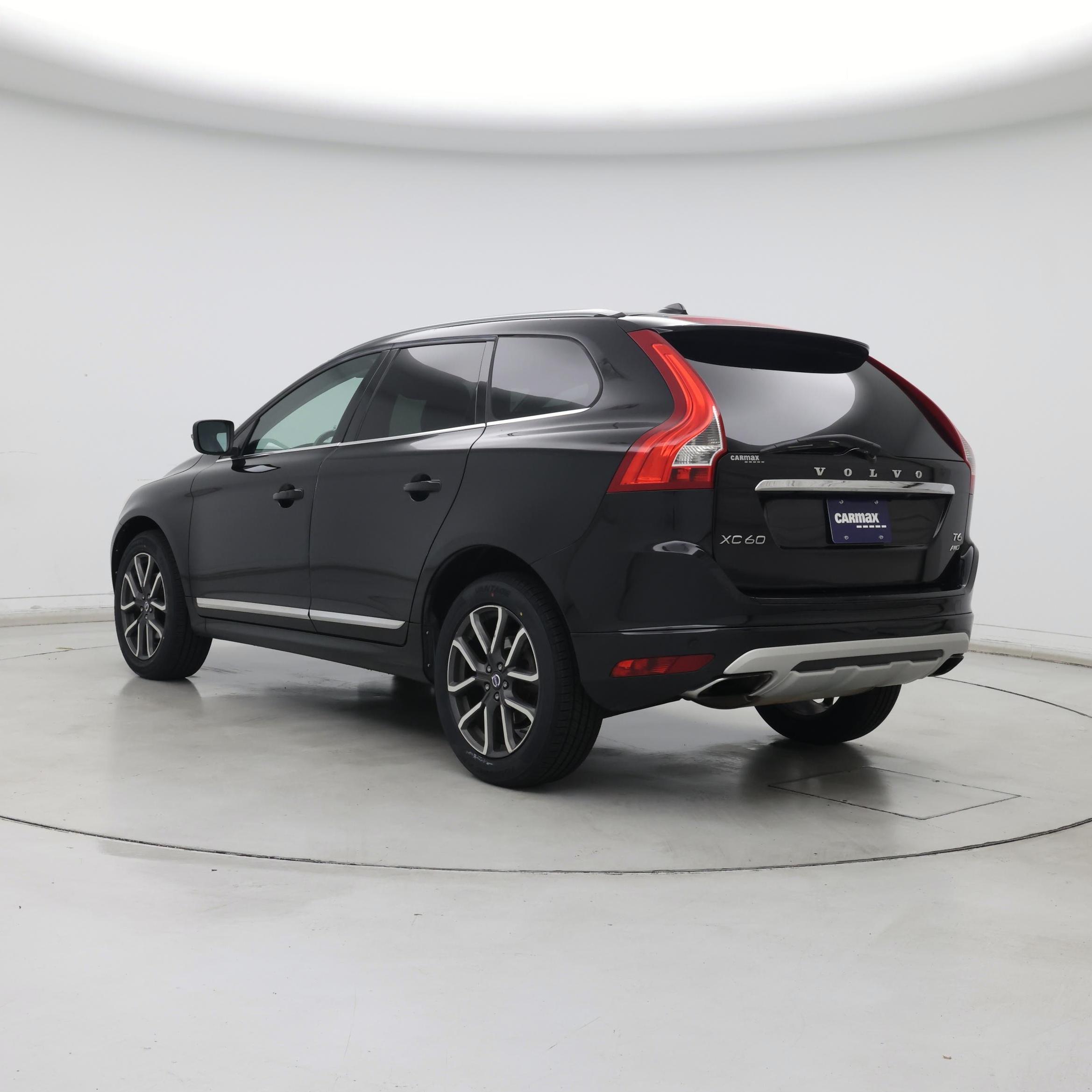 Thumbnail: 2017 Volvo XC60 - 2