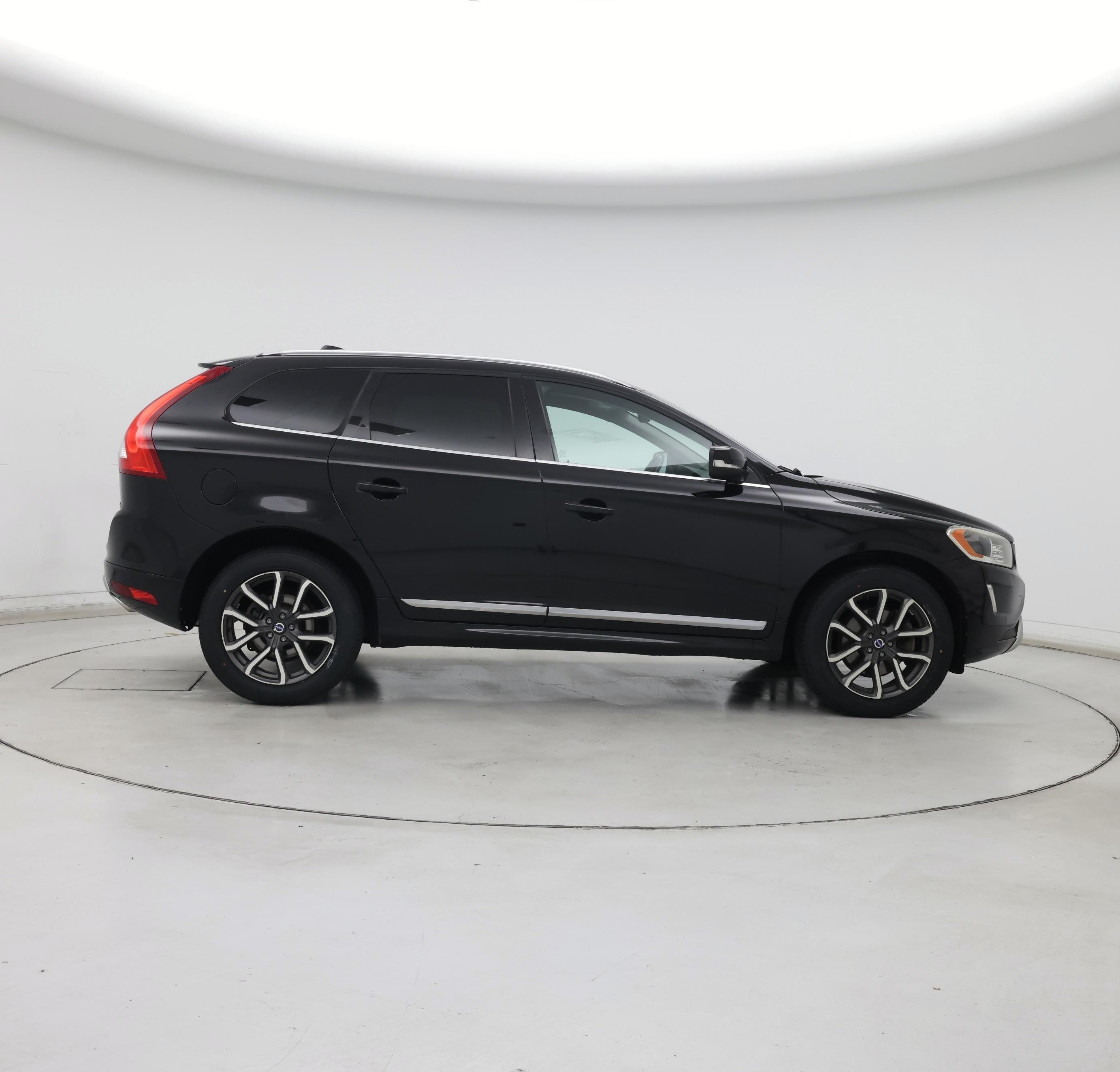 Thumbnail: 2017 Volvo XC60 - 7