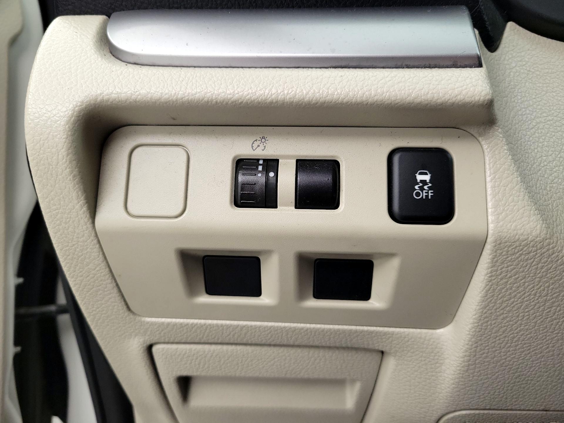 Thumbnail: 2014 Subaru XV Crosstrek - 13