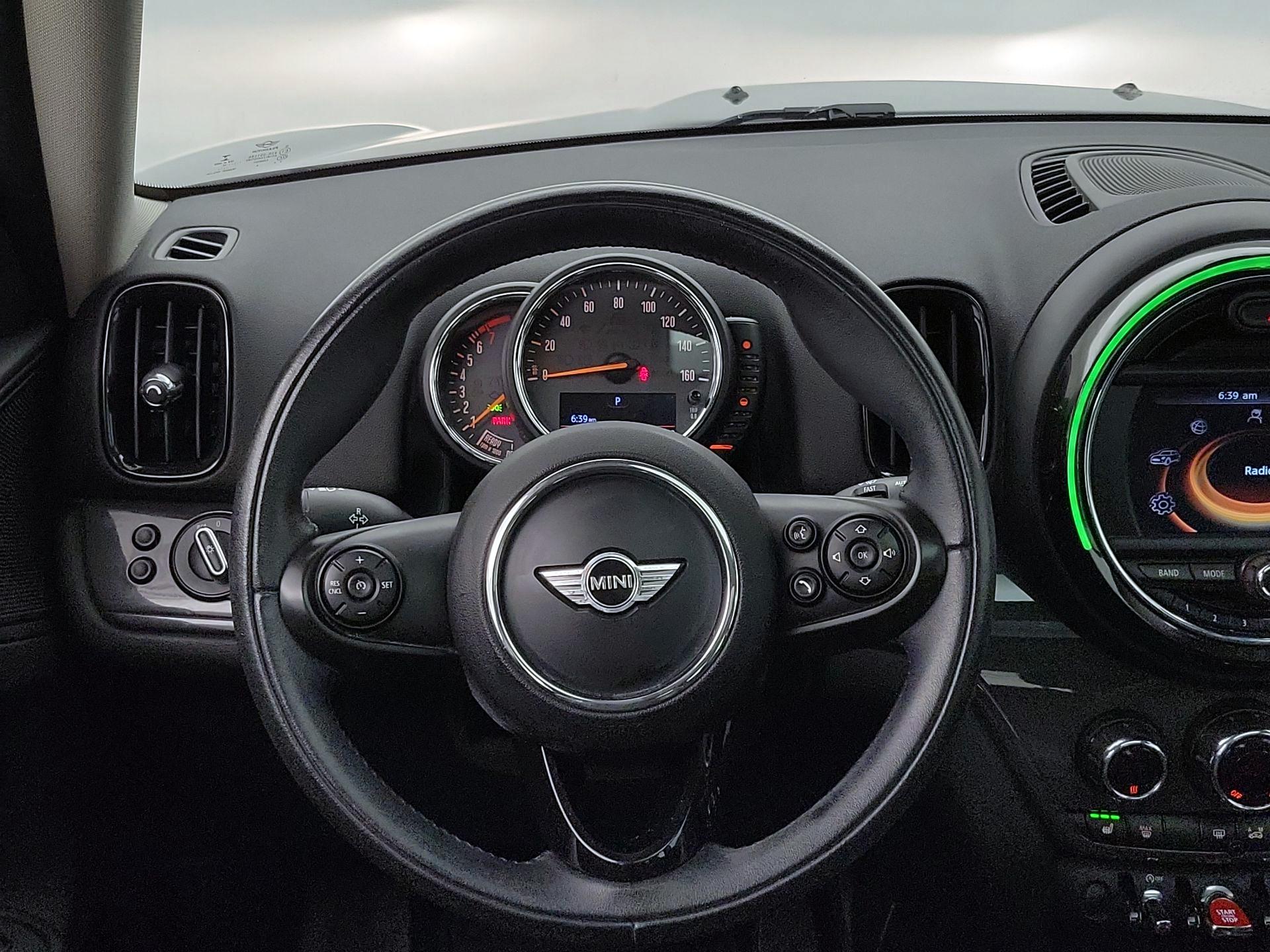 Thumbnail: 2017 MINI Cooper Countryman - 10