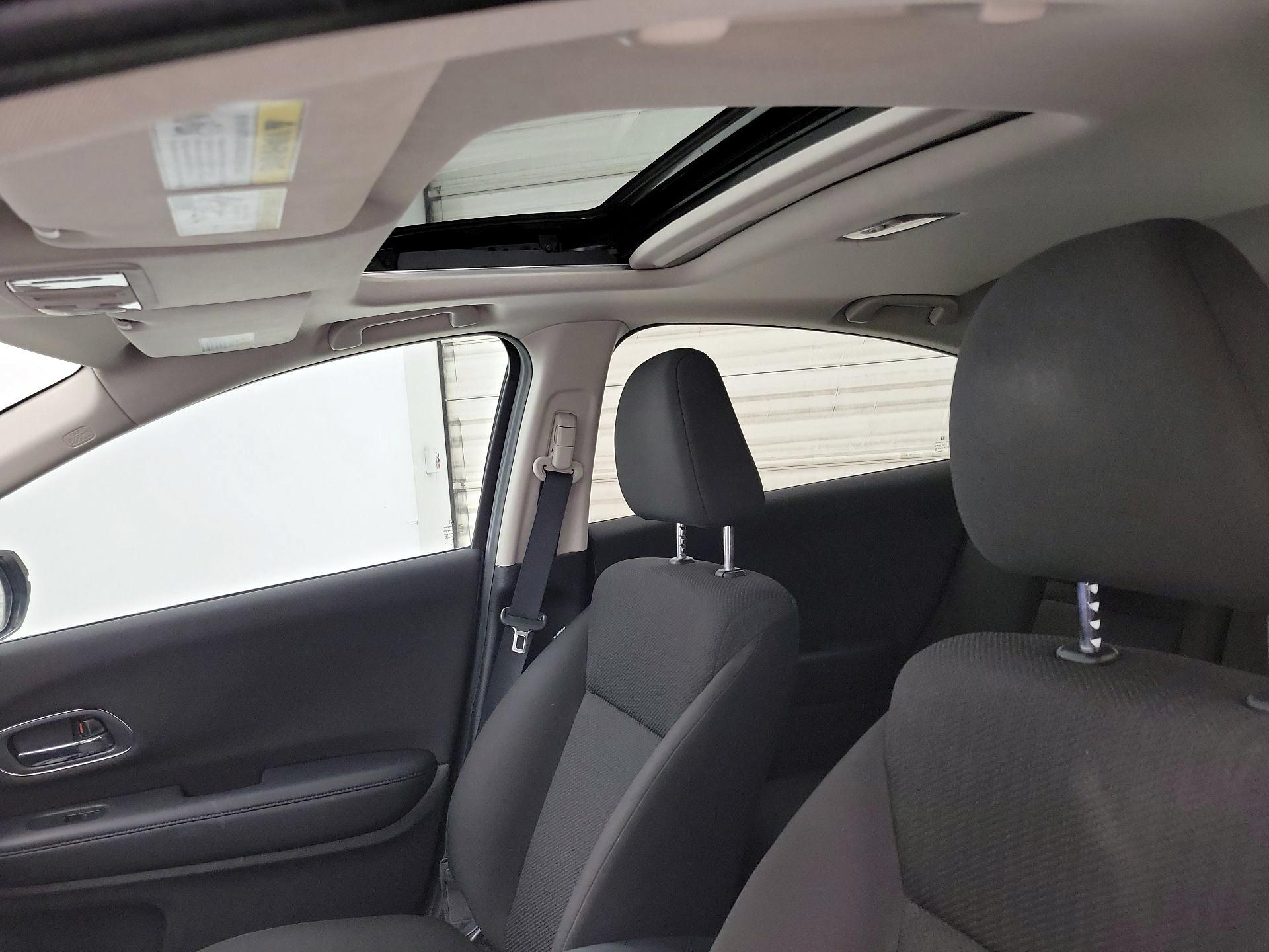 Thumbnail: 2017 Honda HR-V - 19