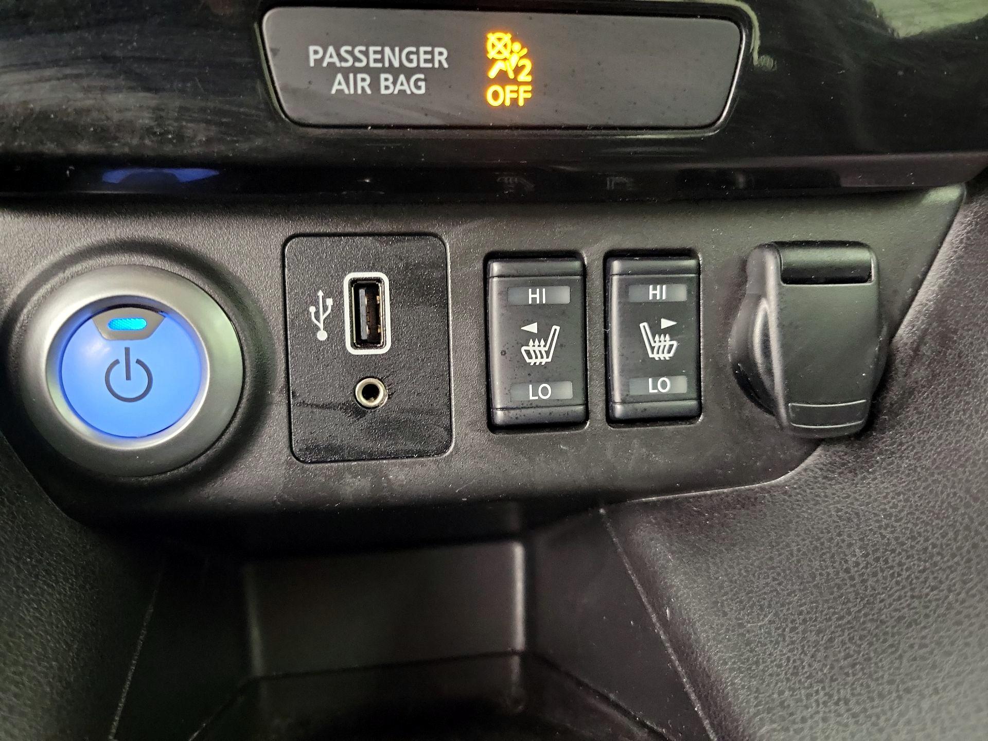 Thumbnail: 2019 Nissan Leaf - 18