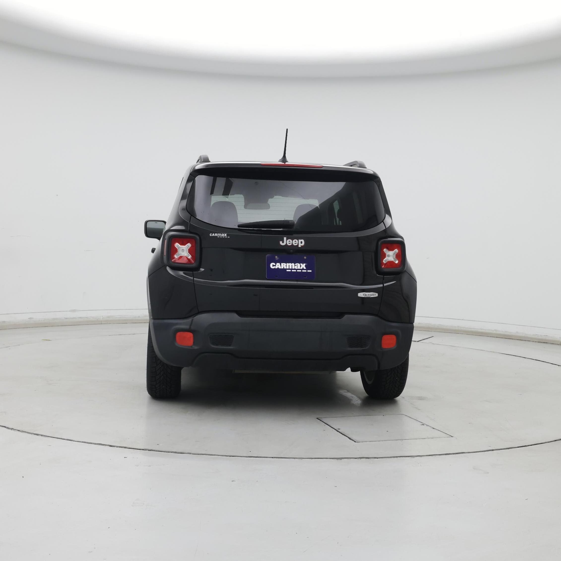 Thumbnail: 2016 Jeep Renegade - 6