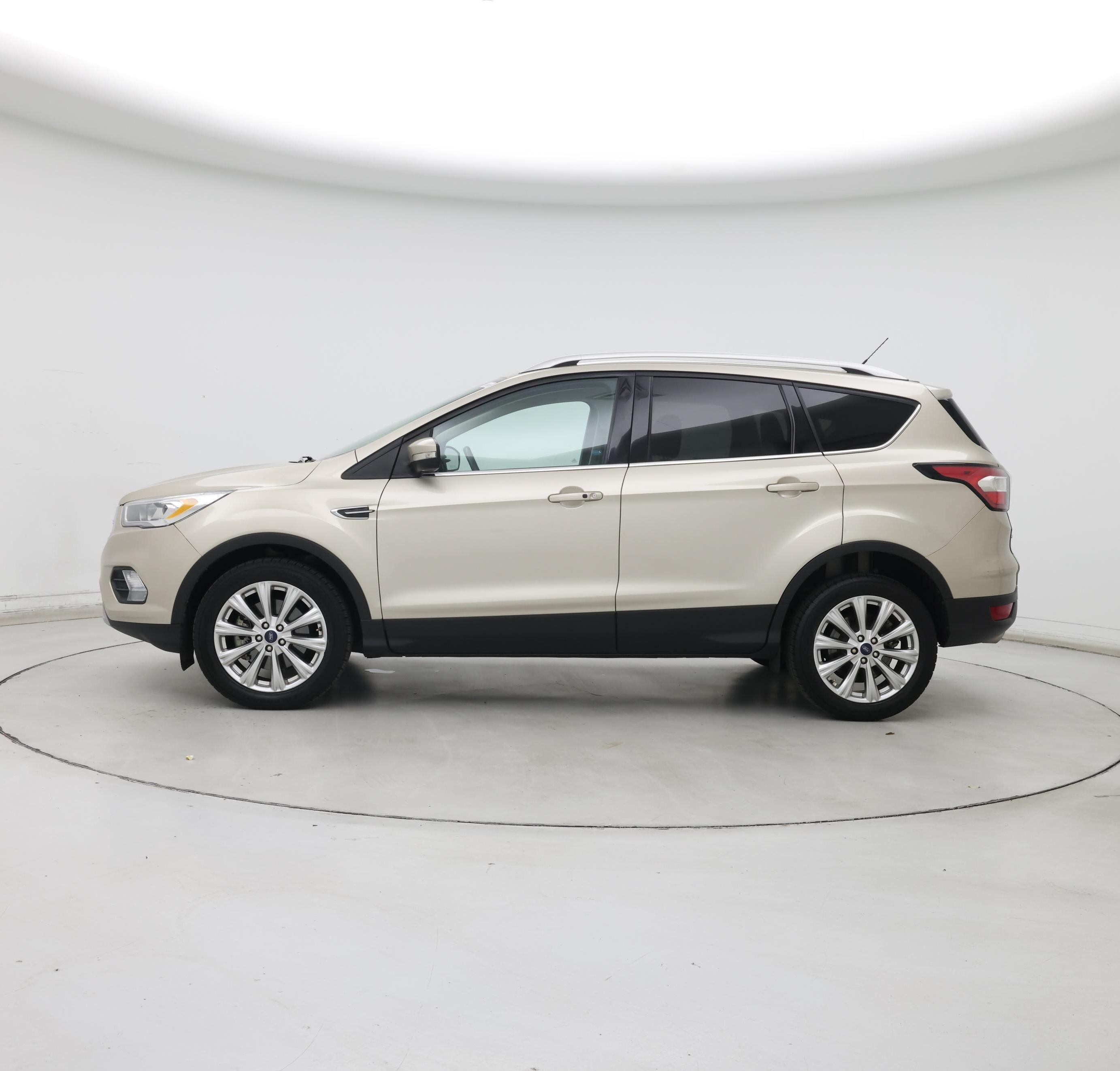 Thumbnail: 2017 Ford Escape - 3