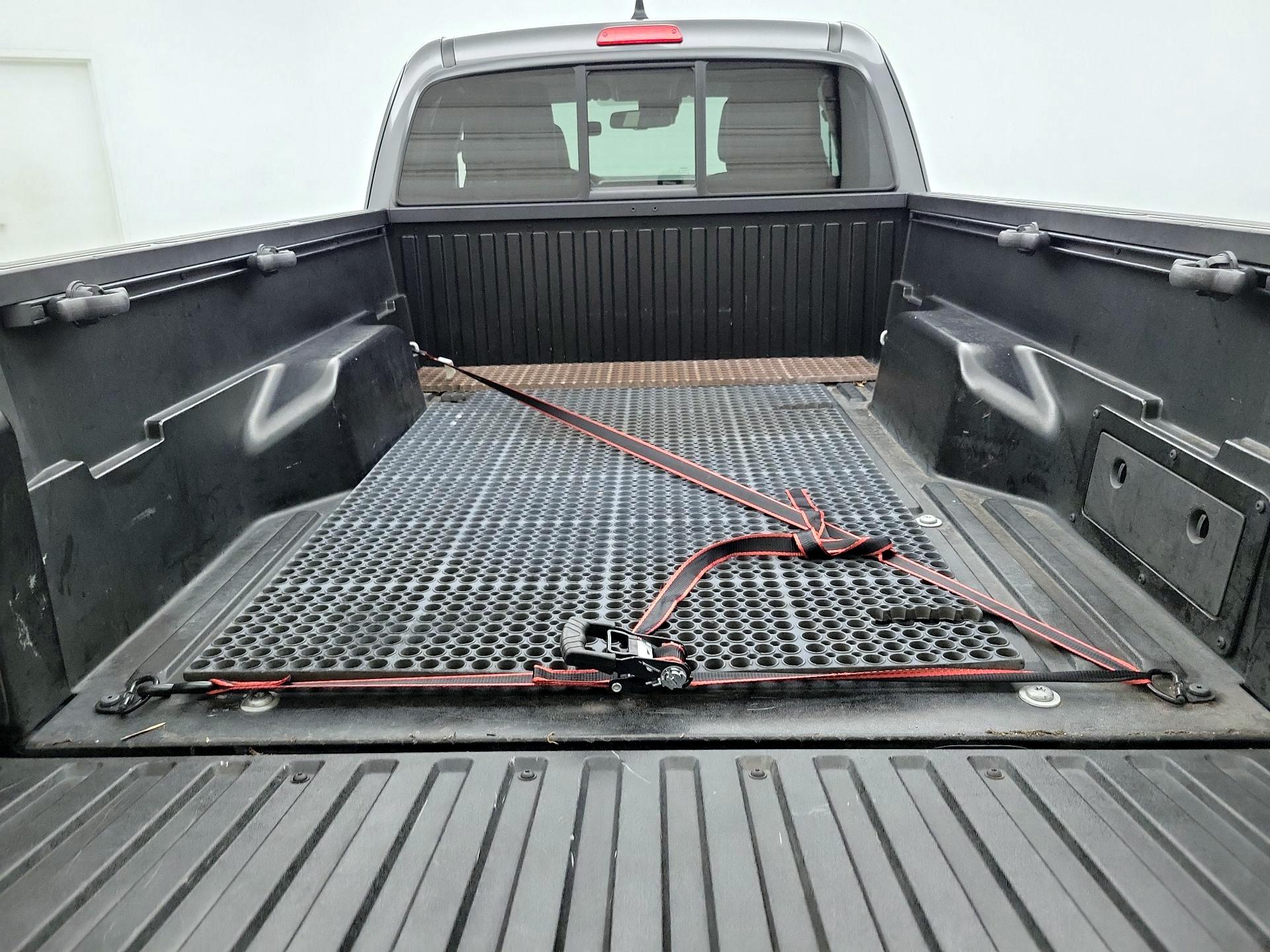 Thumbnail: 2021 Toyota Tacoma - 20