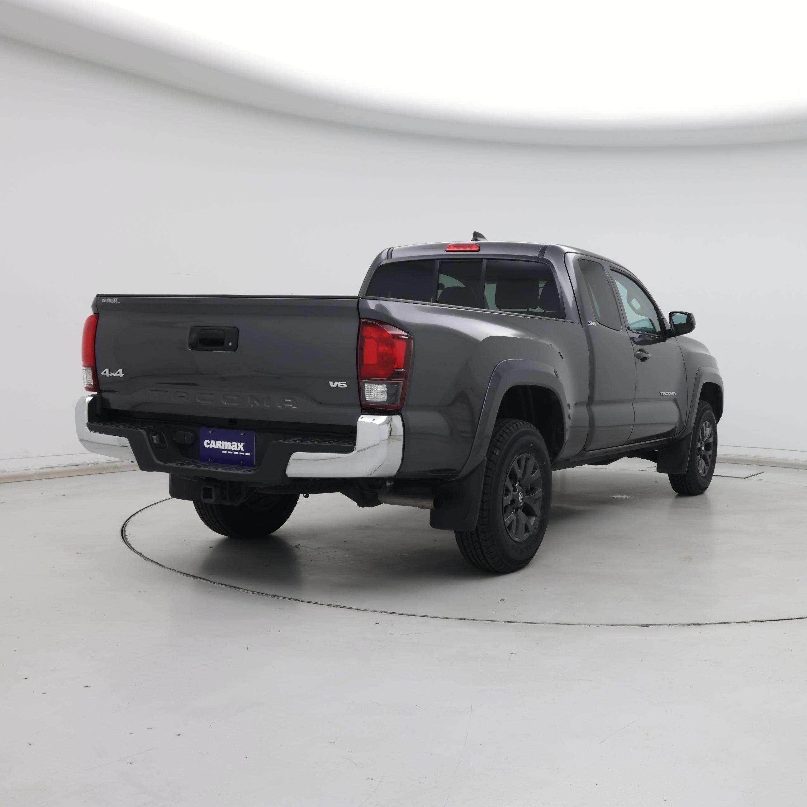 Thumbnail: 2021 Toyota Tacoma - 8