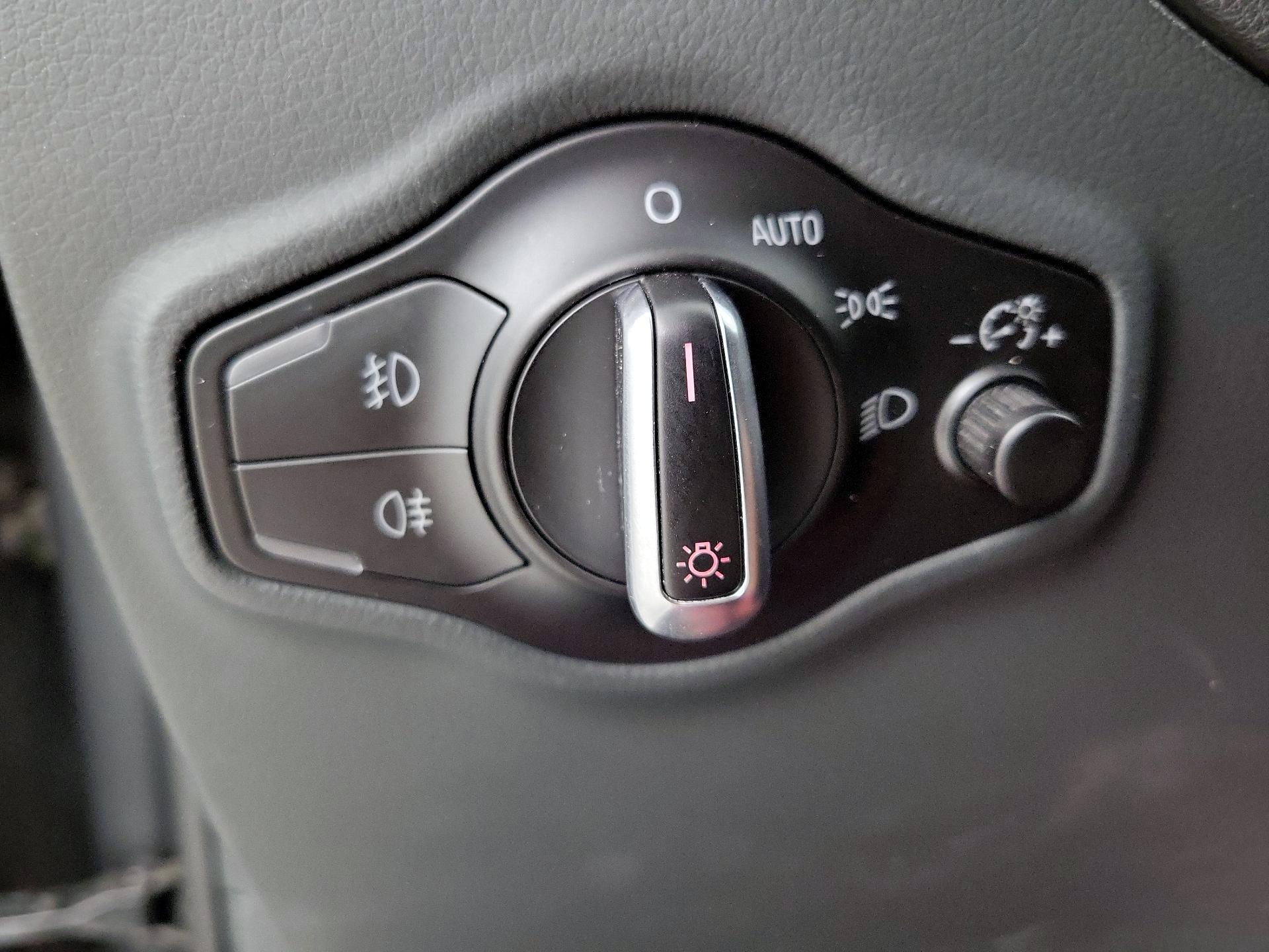 Thumbnail: 2016 Audi Q5 - 13