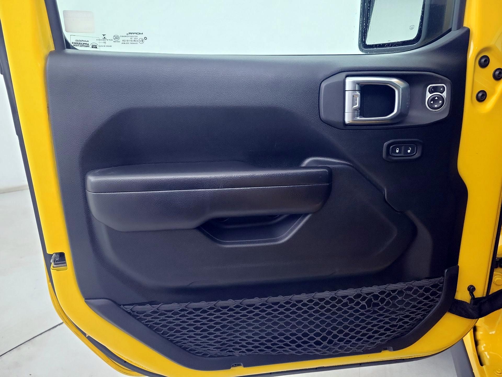 Thumbnail: 2021 Jeep Wrangler - 10