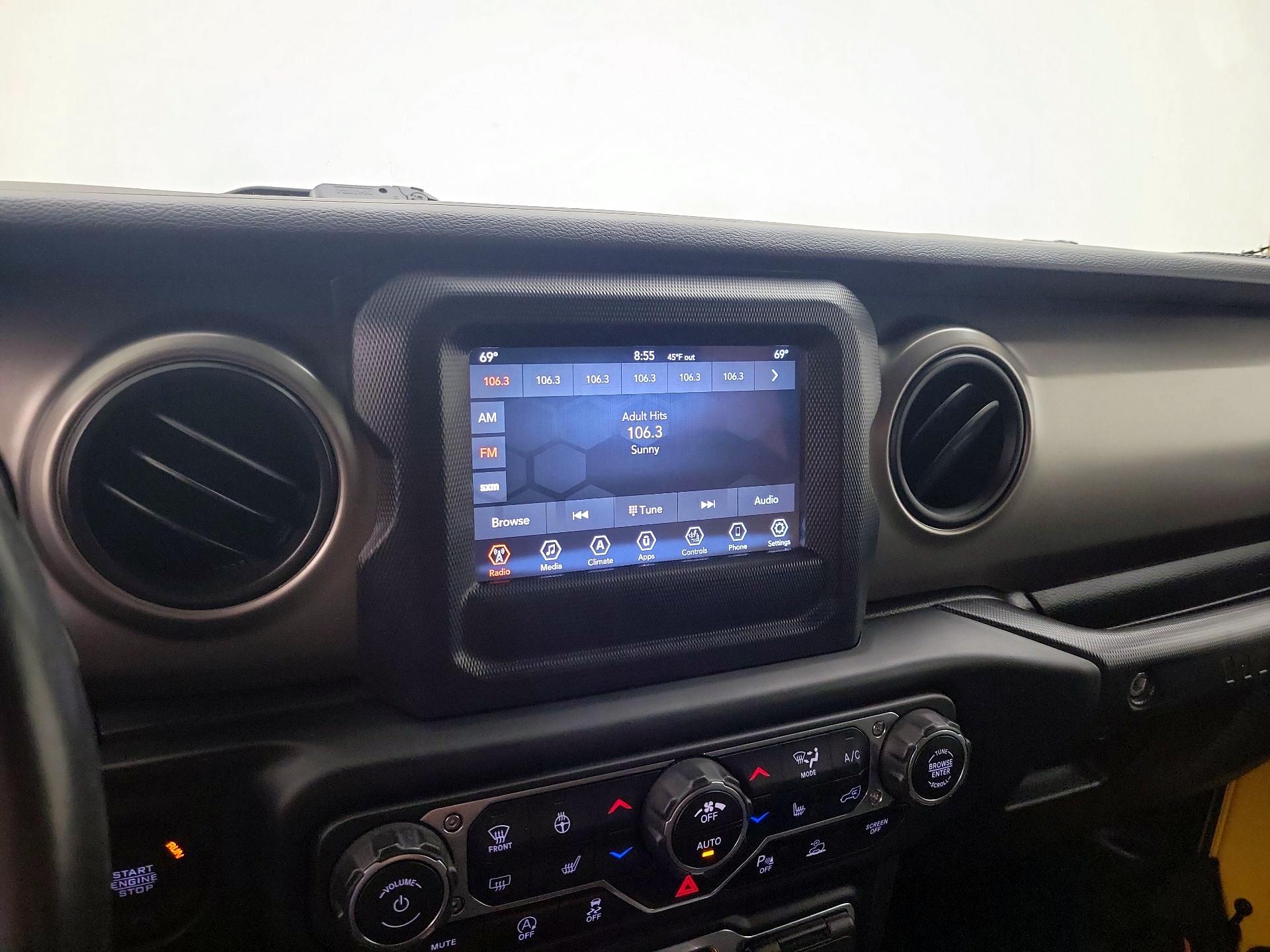 Thumbnail: 2021 Jeep Wrangler - 13