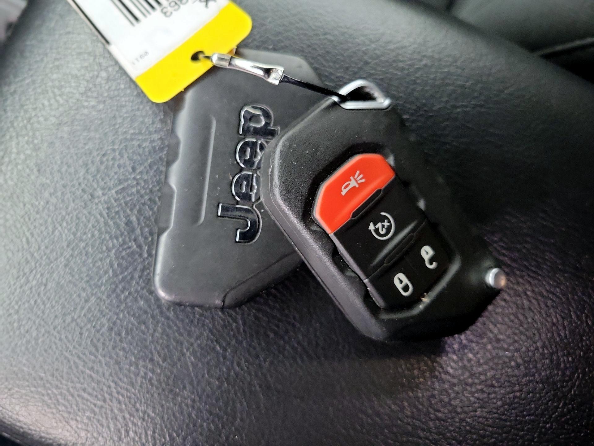 Thumbnail: 2021 Jeep Wrangler - 20