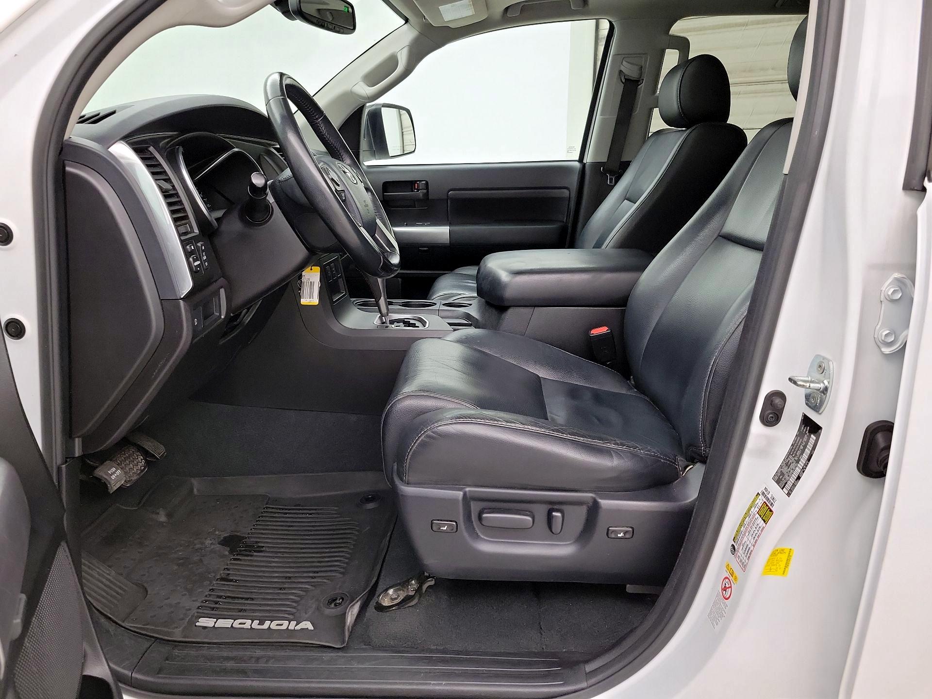 Thumbnail: 2019 Toyota Sequoia - 11