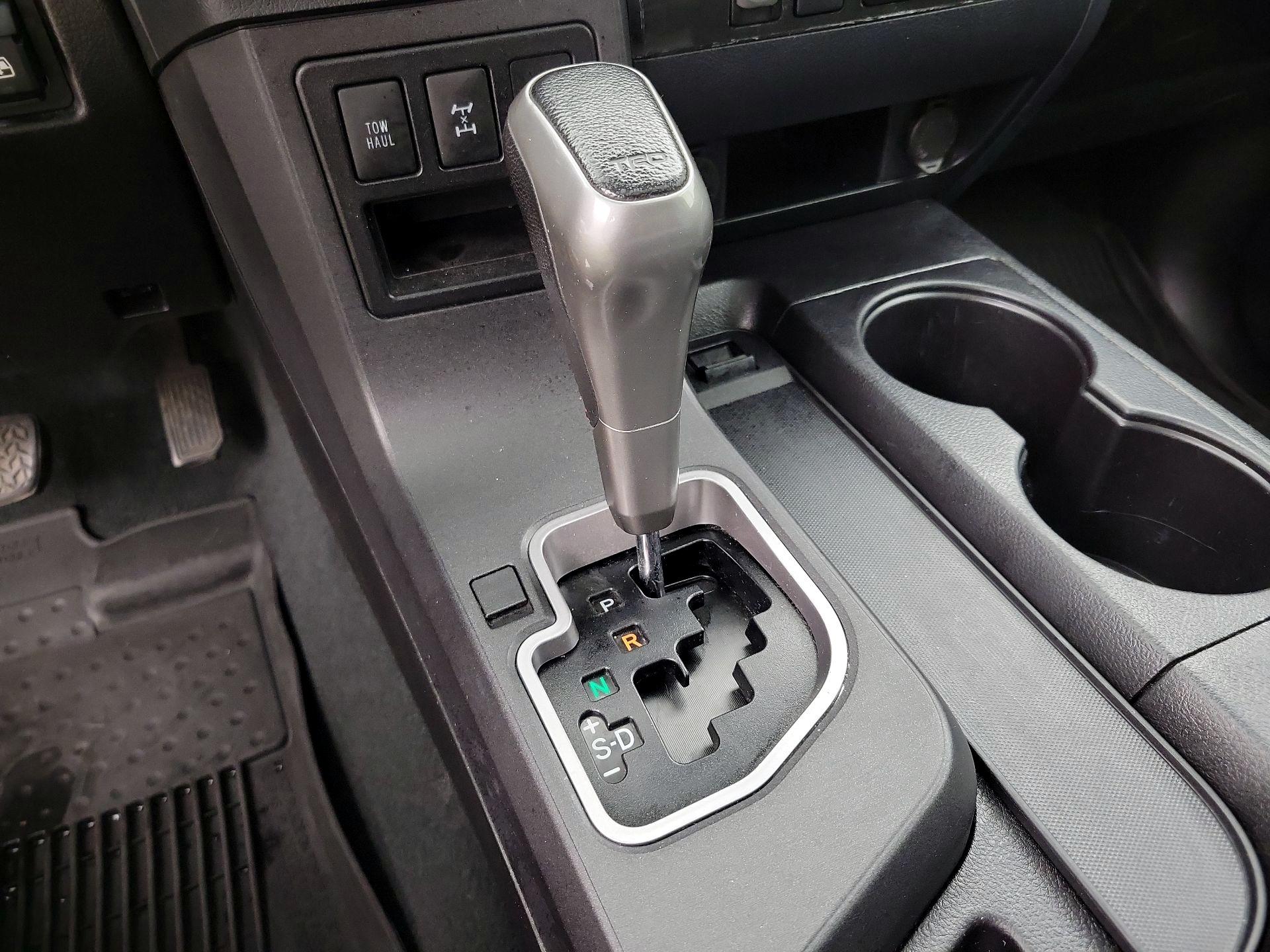 Thumbnail: 2019 Toyota Sequoia - 18