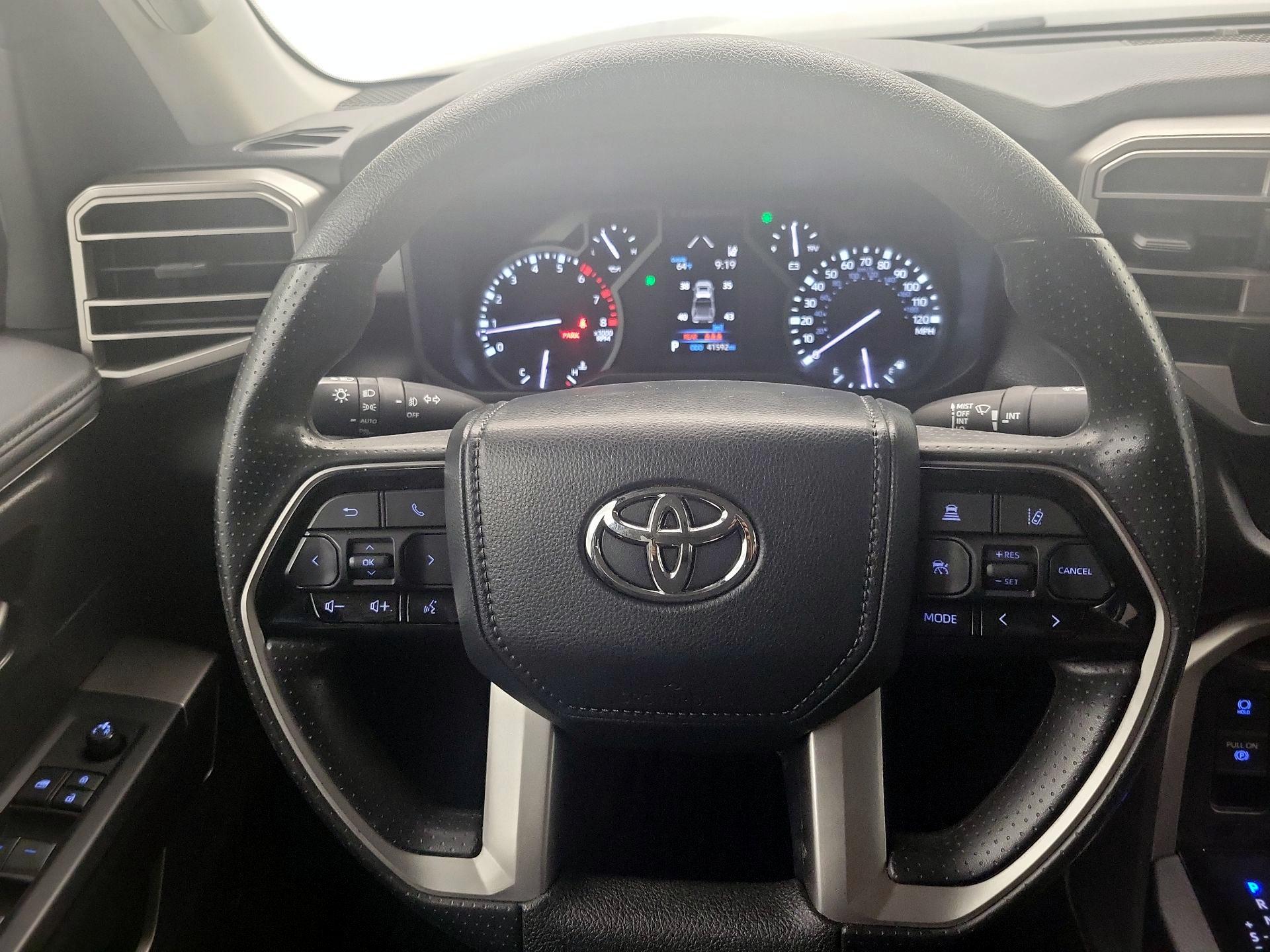 Thumbnail: 2022 Toyota Tundra - 10