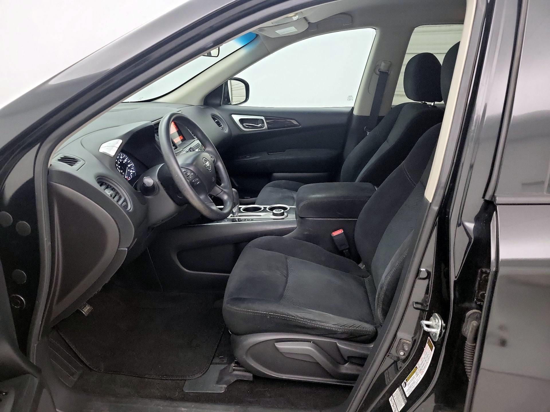 Thumbnail: 2015 Nissan Pathfinder - 11