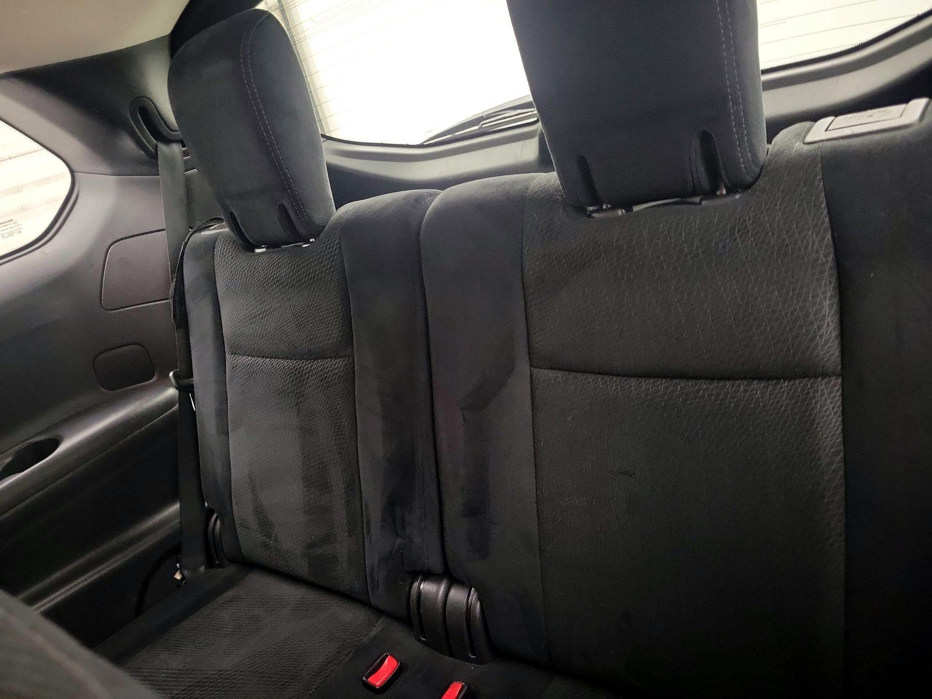 Thumbnail: 2015 Nissan Pathfinder - 19