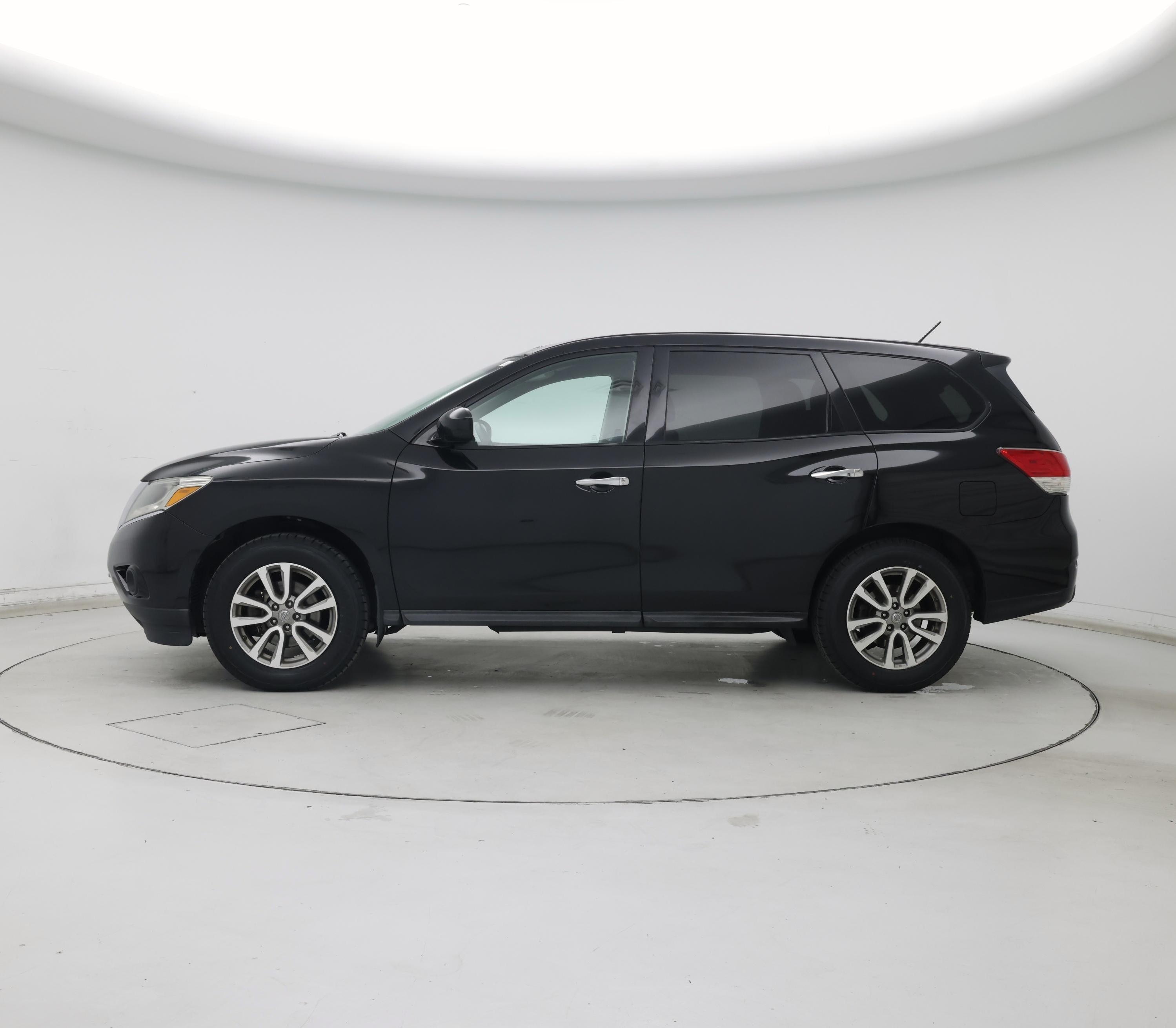 Thumbnail: 2015 Nissan Pathfinder - 3