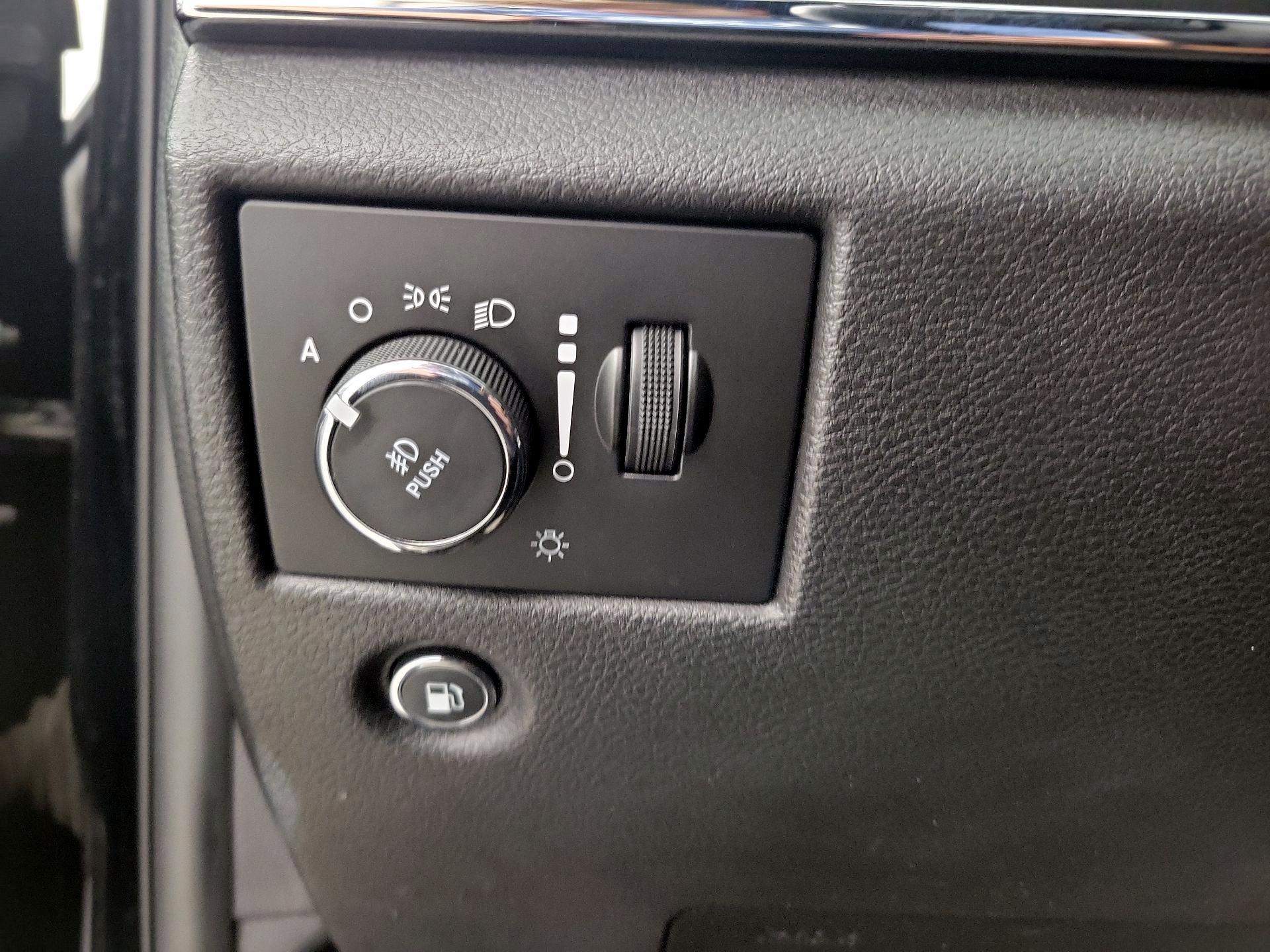 Thumbnail: 2019 Jeep Grand Cherokee - 13