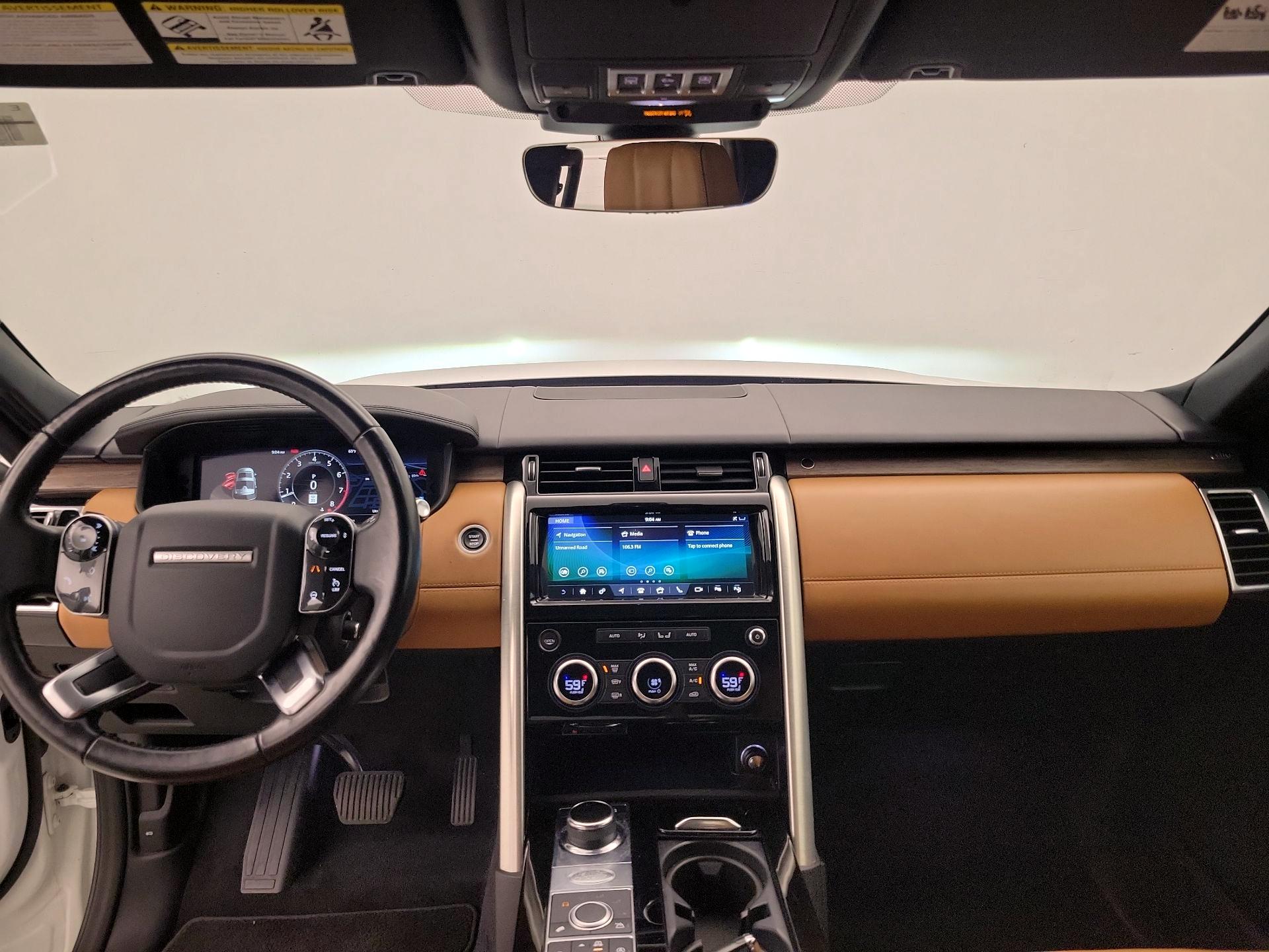 Thumbnail: 2019 Land Rover Discovery - 9