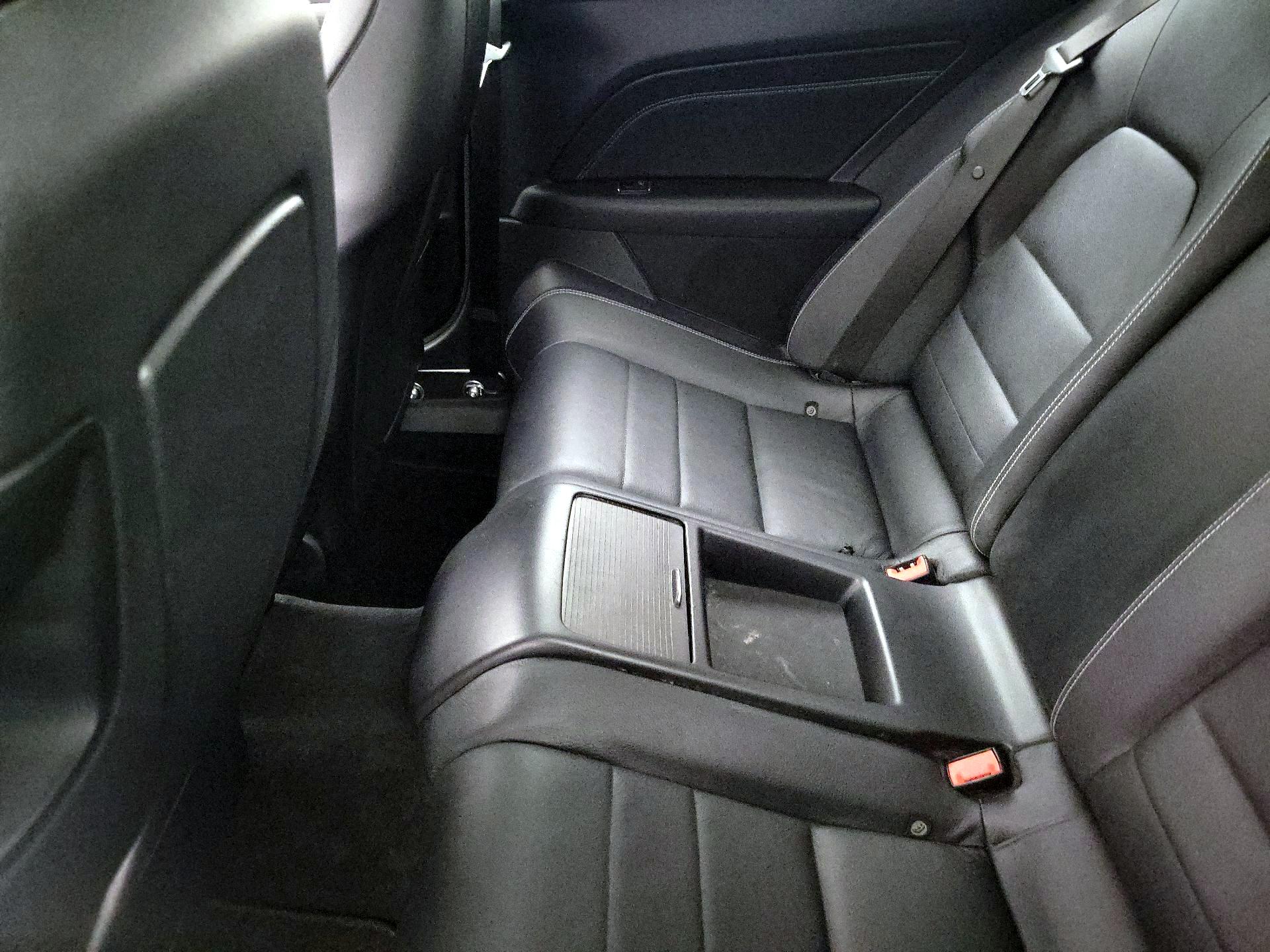 Thumbnail: 2015 Mercedes-Benz E-Class - 18
