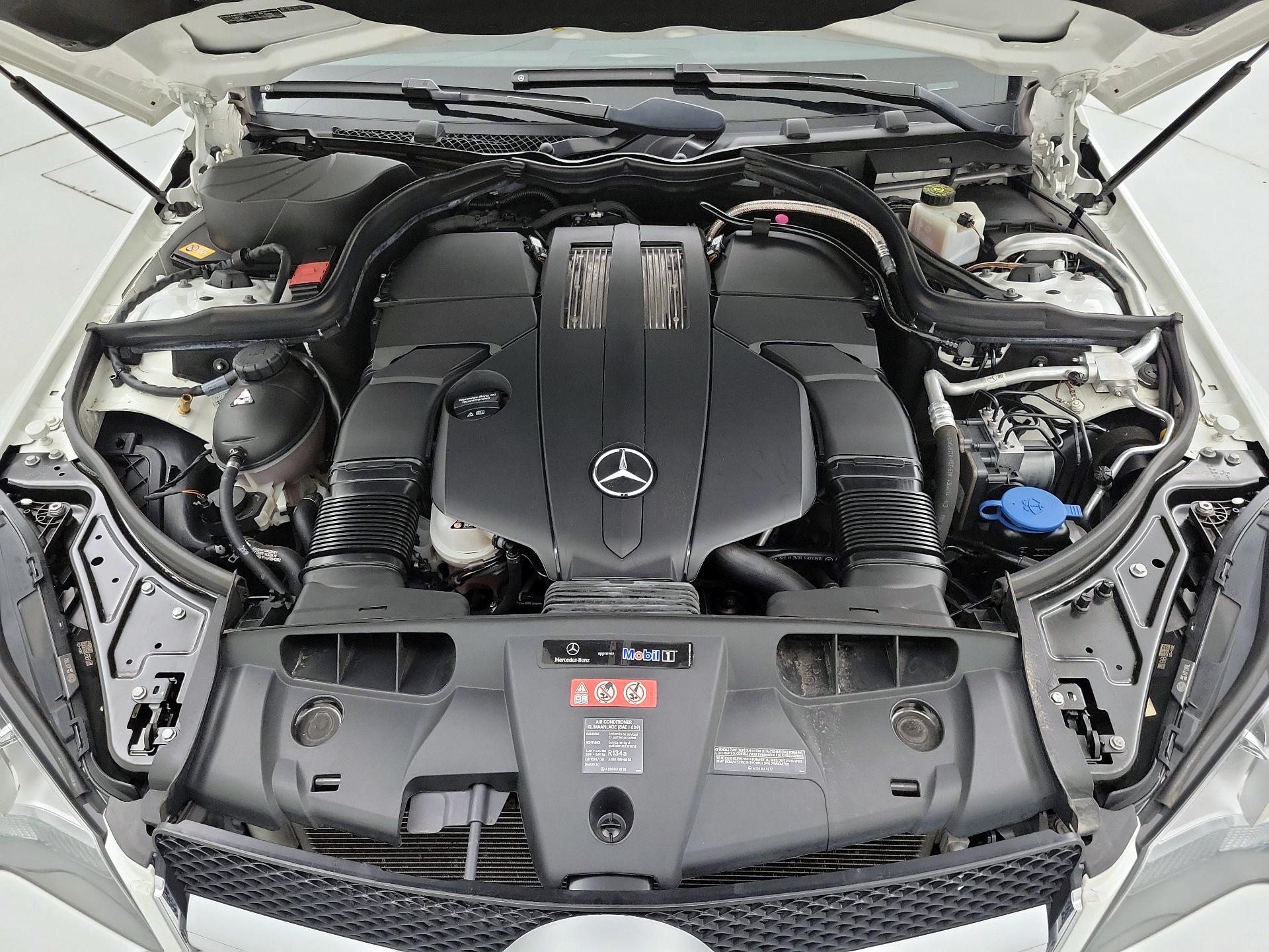 Thumbnail: 2015 Mercedes-Benz E-Class - 20