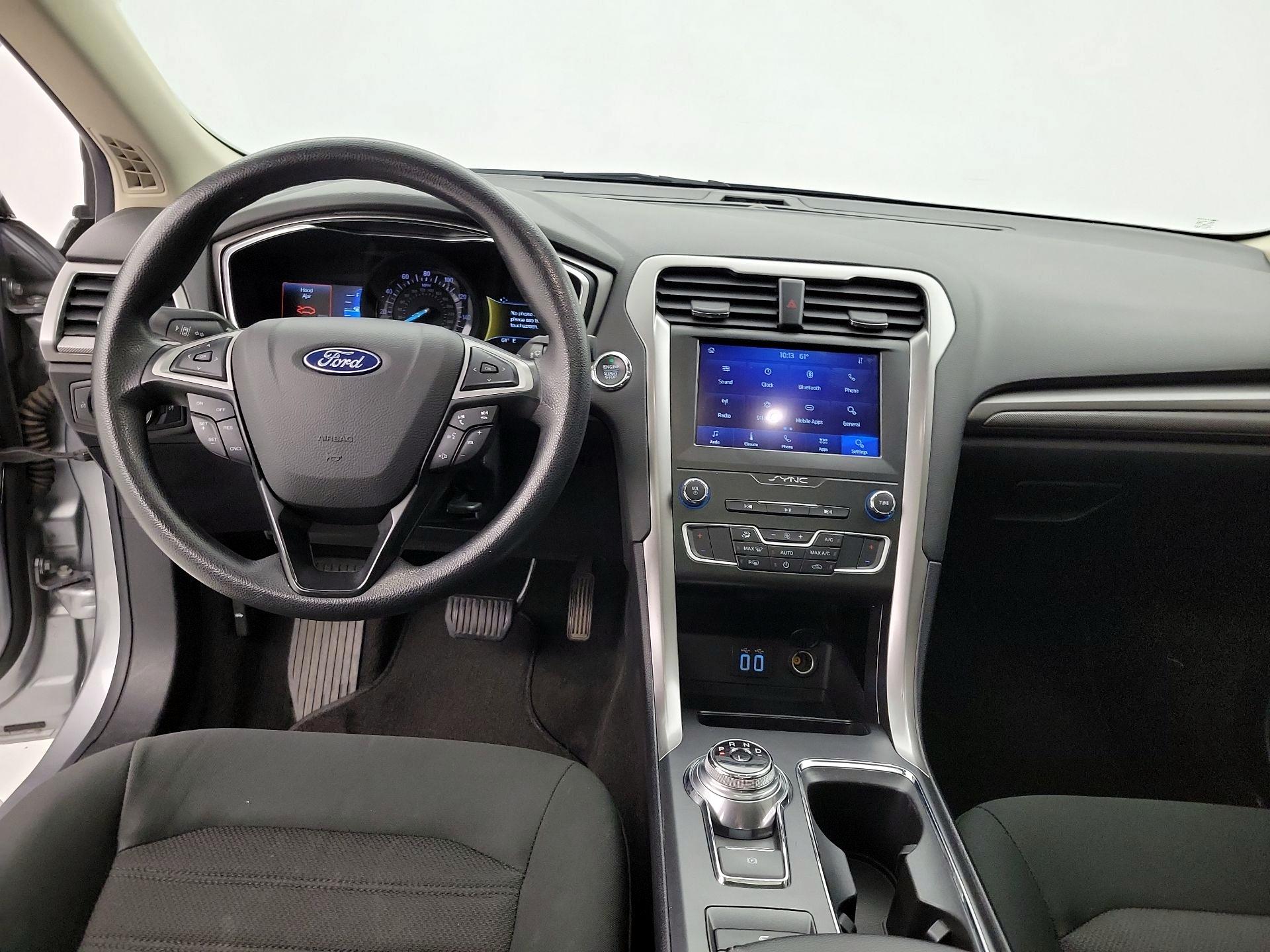 Thumbnail: 2020 Ford Fusion - 9