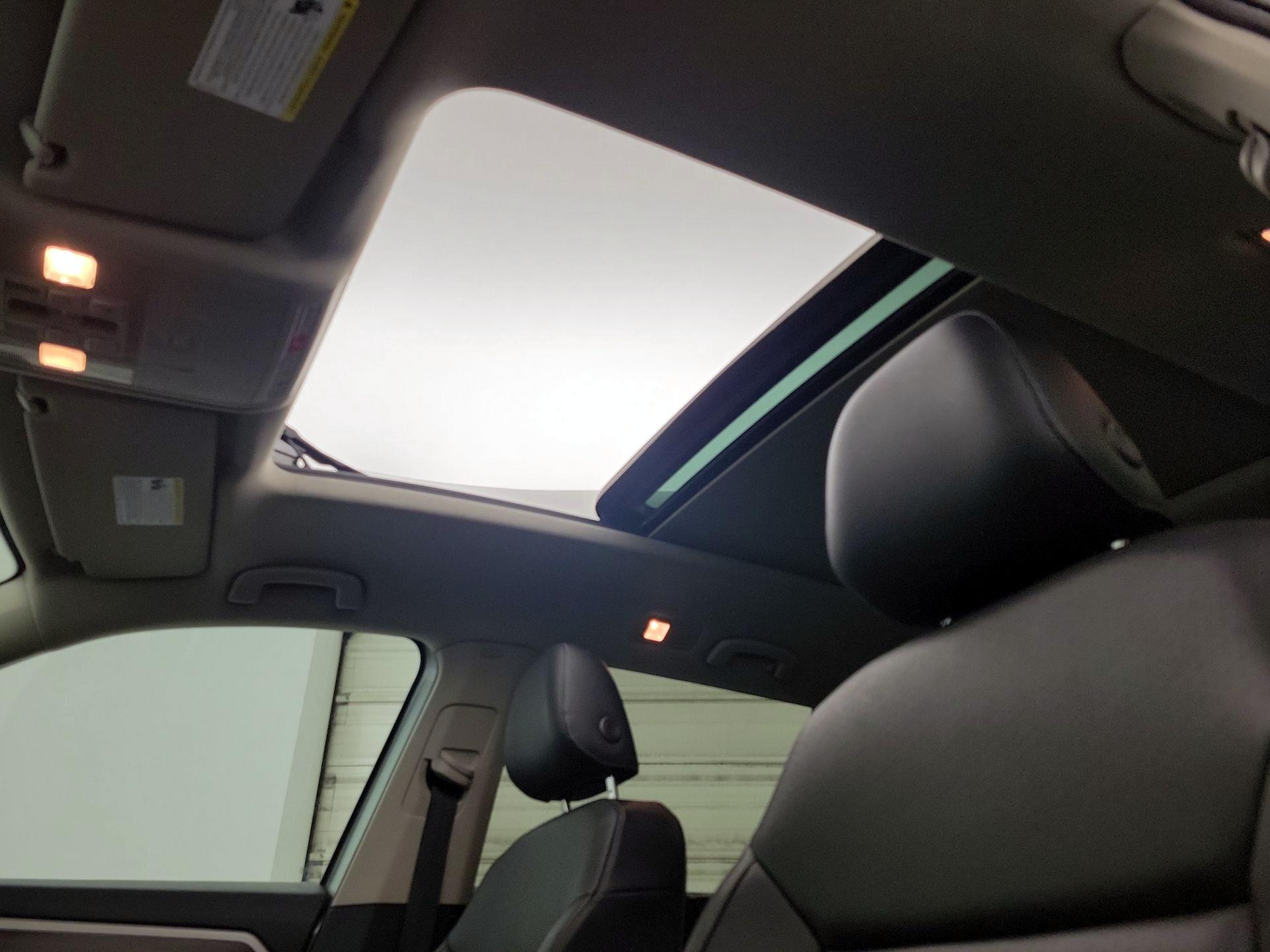 Thumbnail: 2019 Volkswagen Atlas - 19
