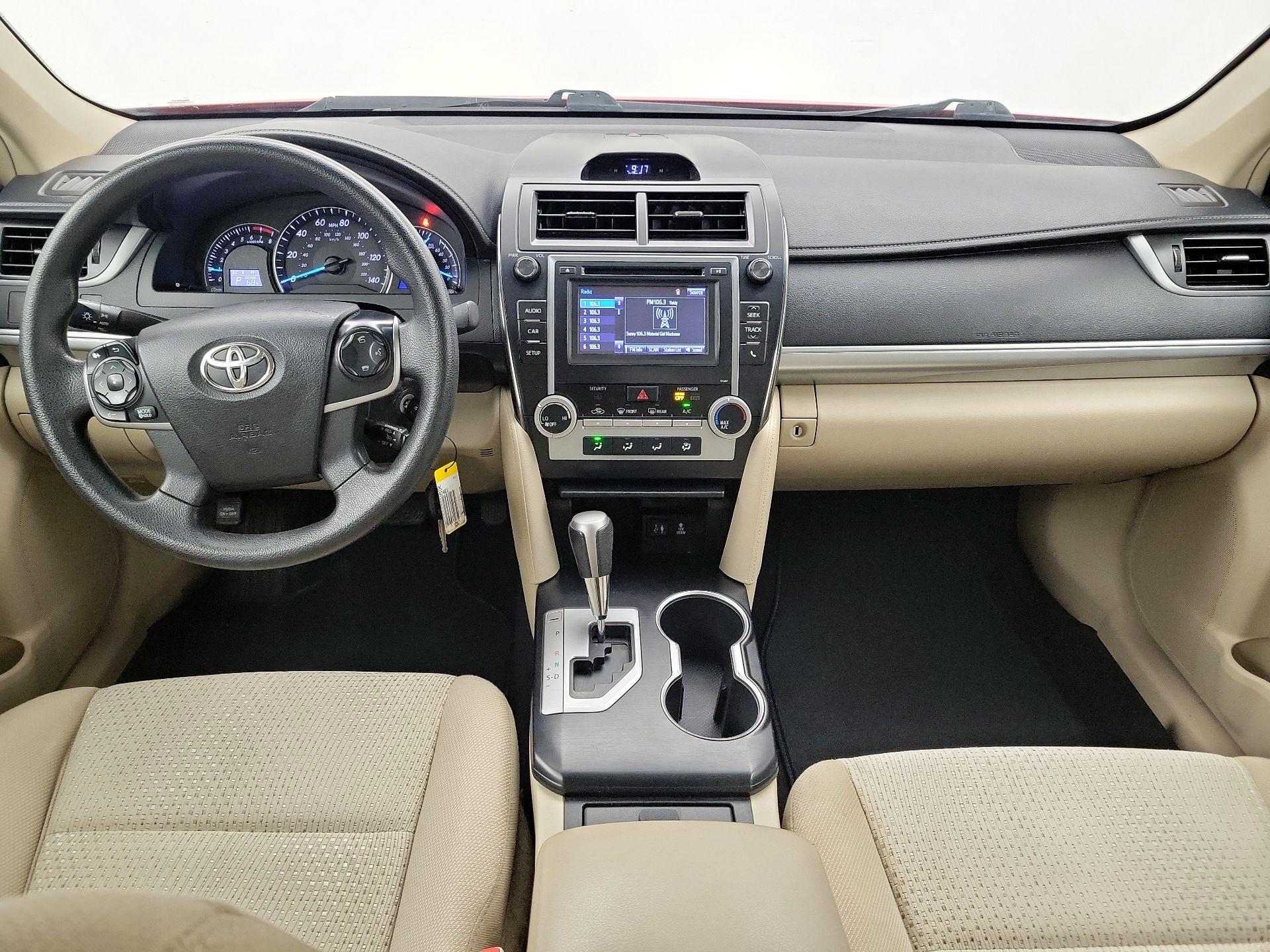 Thumbnail: 2014 Toyota Camry - 9