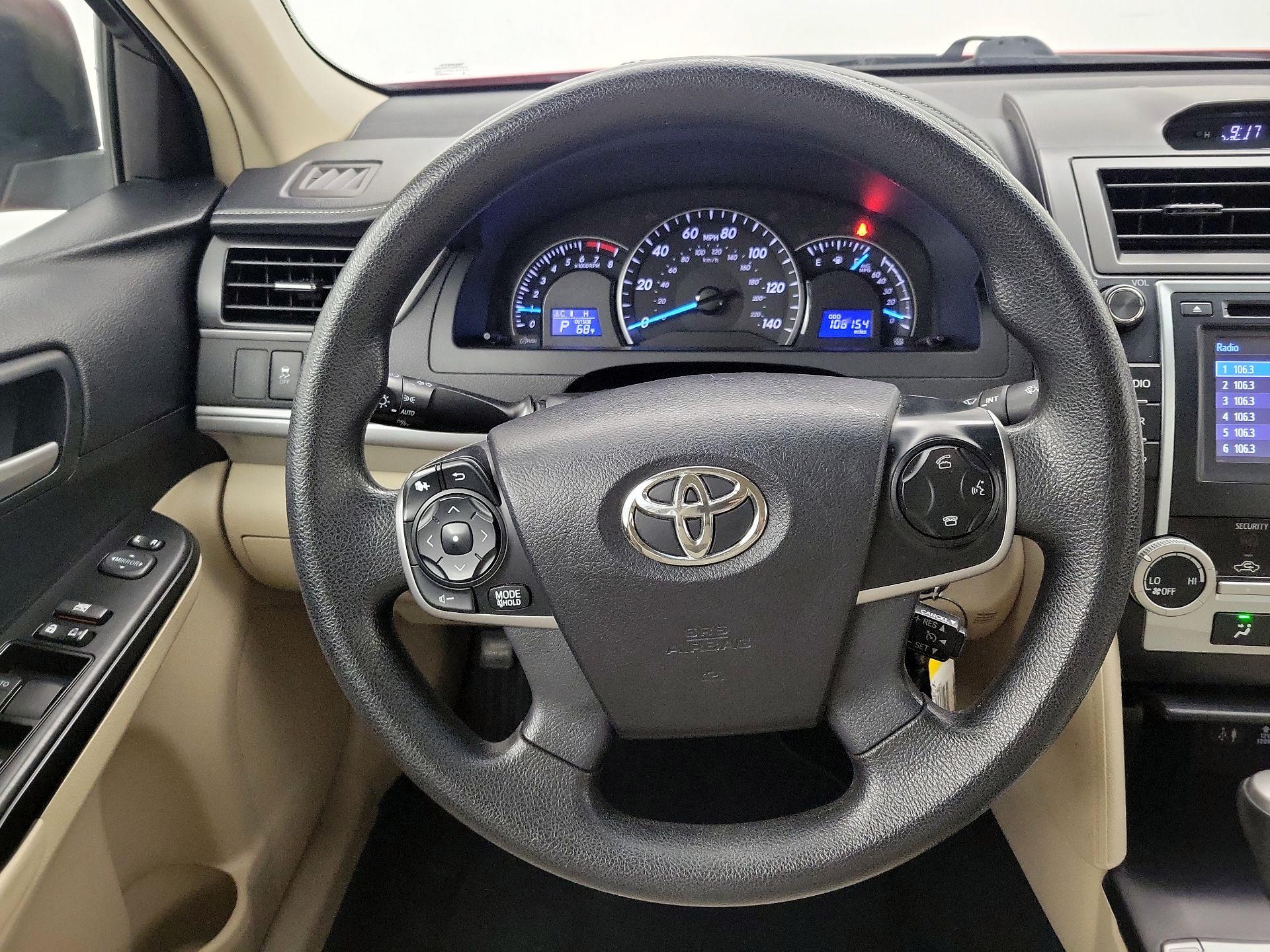 Thumbnail: 2014 Toyota Camry - 10