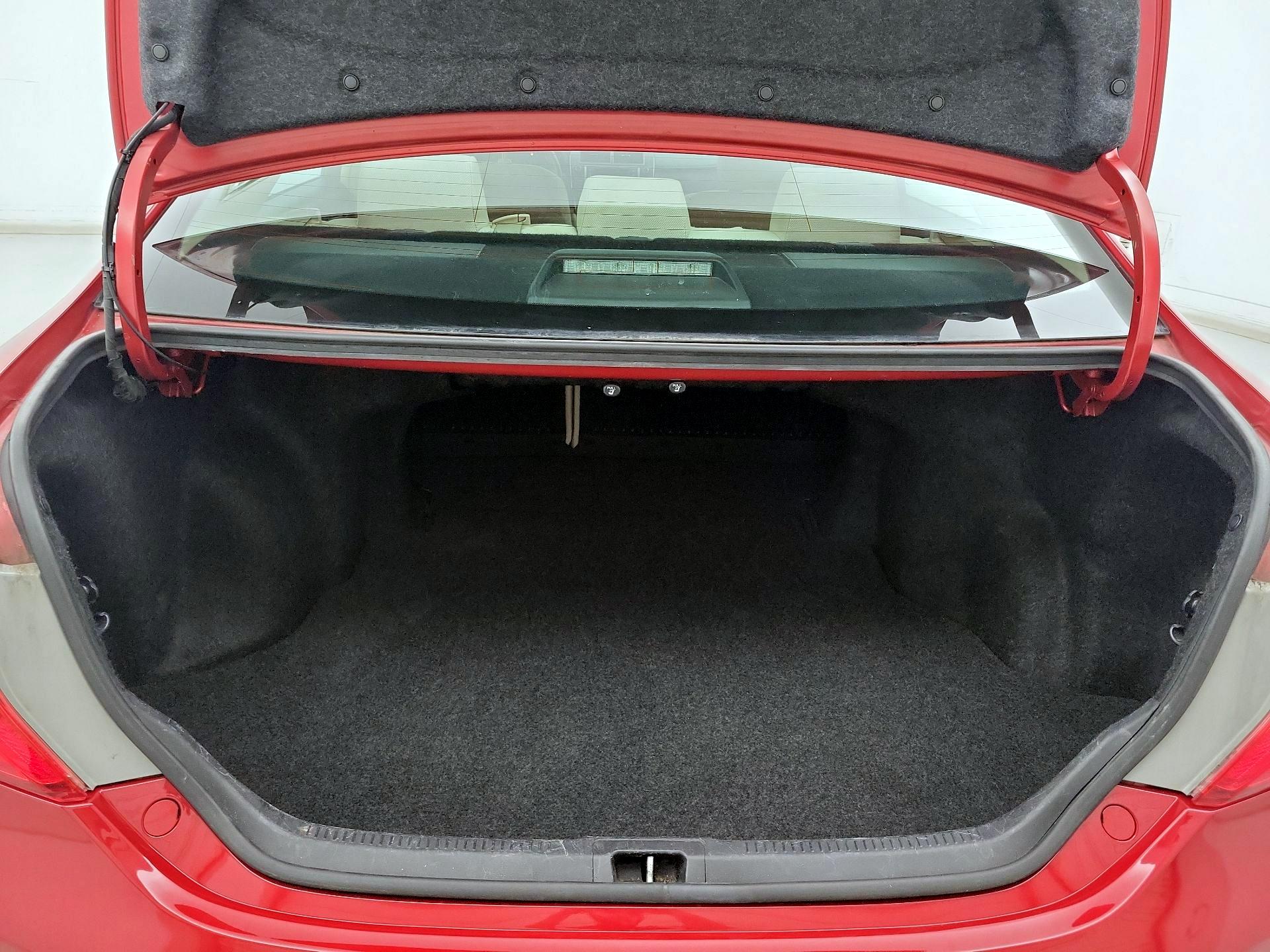 Thumbnail: 2014 Toyota Camry - 20