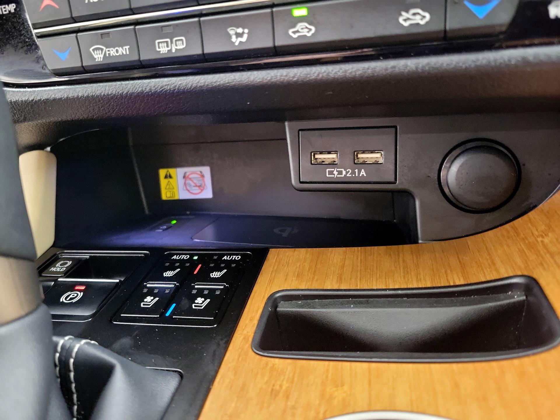 Thumbnail: 2022 Lexus RX - 18