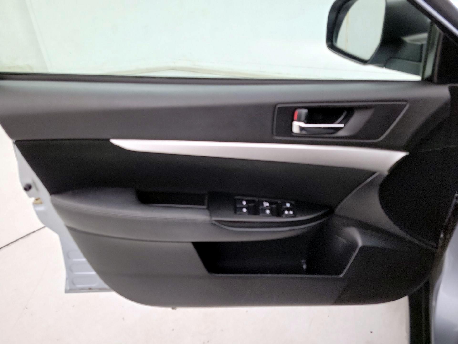 Thumbnail: 2014 Subaru Outback - 12