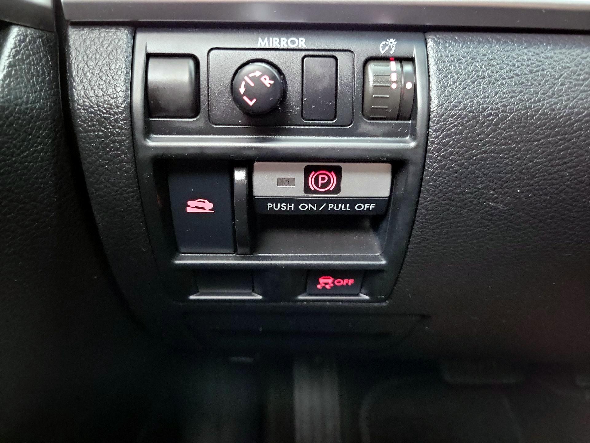 Thumbnail: 2014 Subaru Outback - 13
